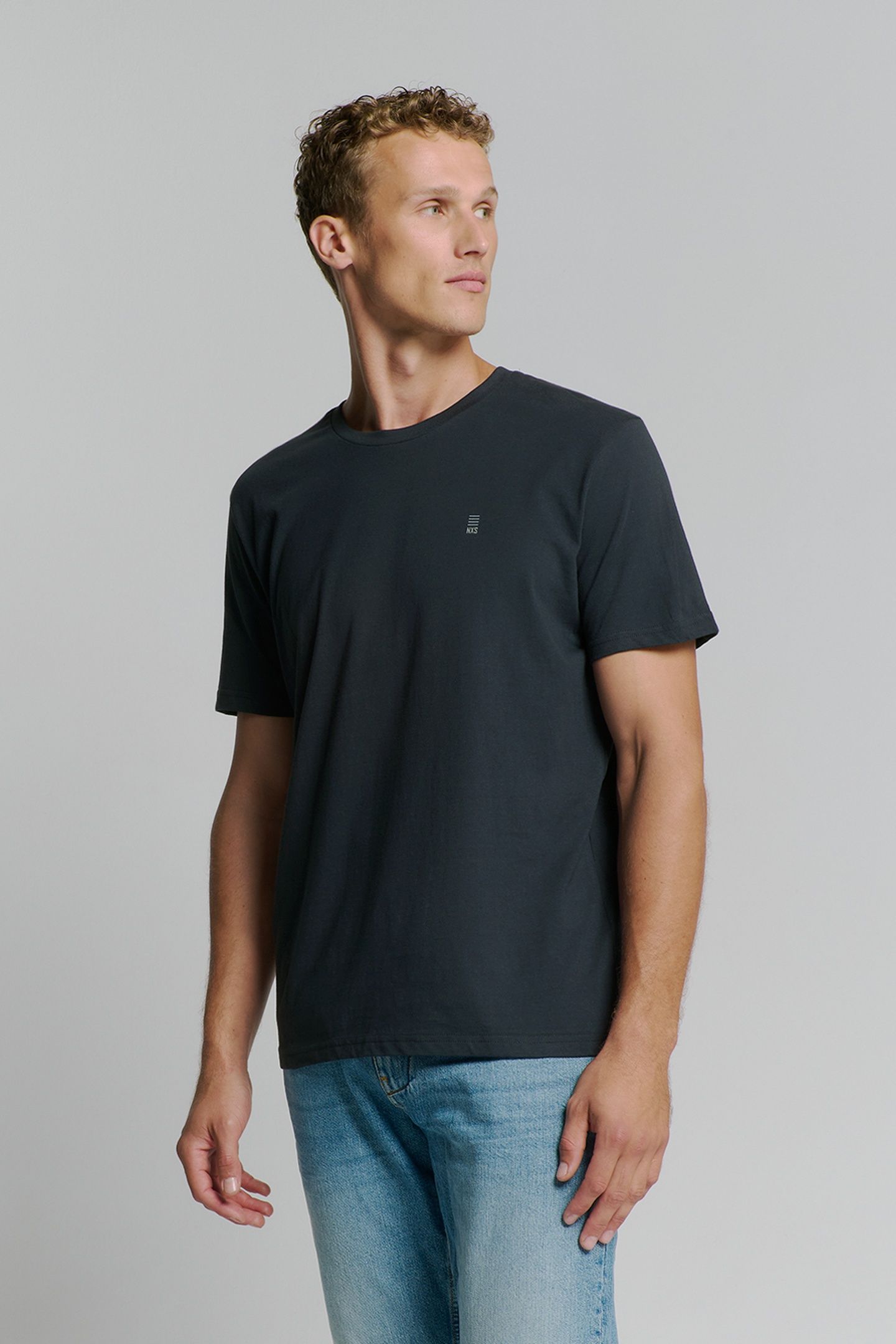 T-SHIRT CREWNECK SOLID BASIC NIGHT 2