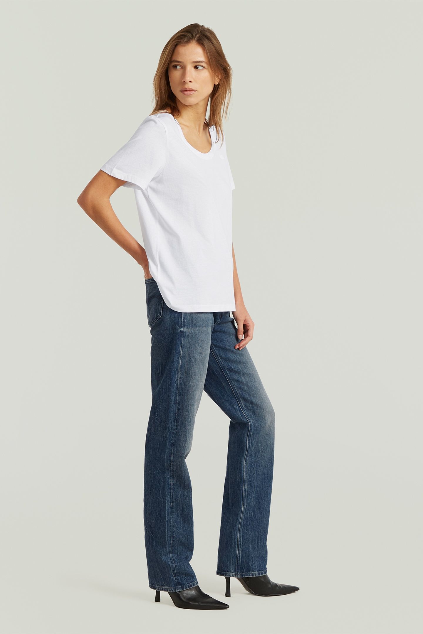 SCOOP NECK T WHITE 4