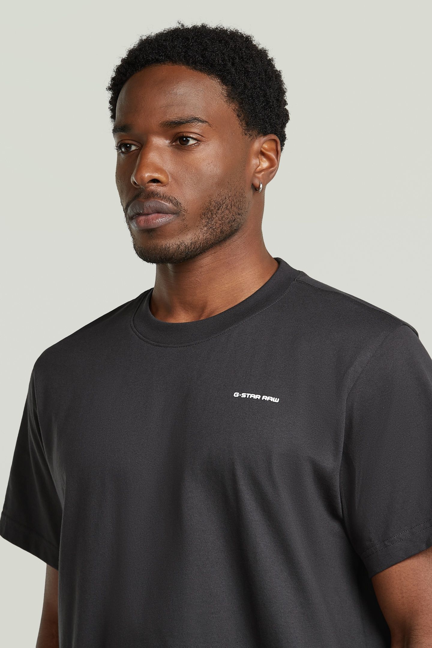 CHEST LOGO LOOSE R T DARK GREY 7