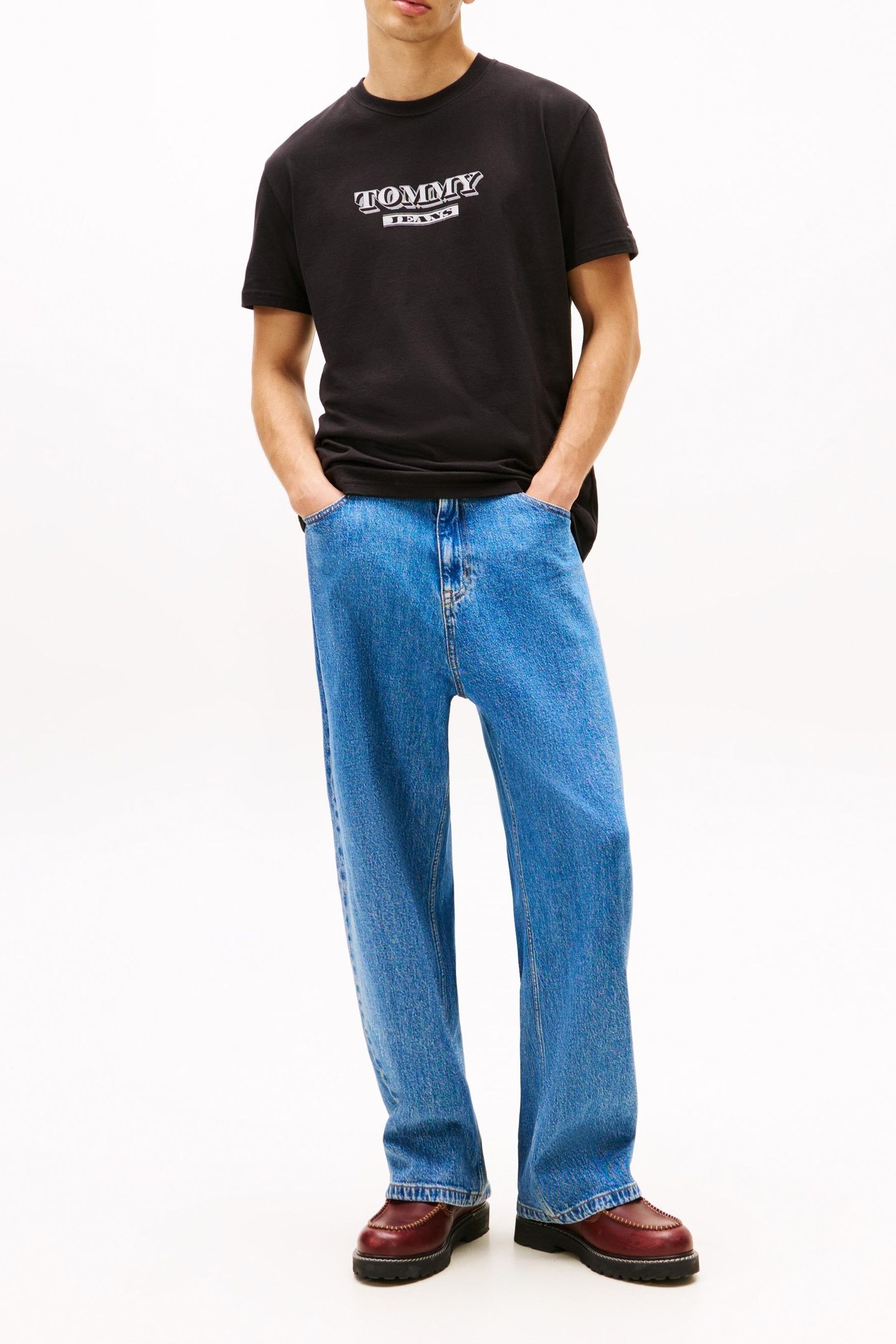REGULAR BILLS FONT T-SHIRT BLACK 2