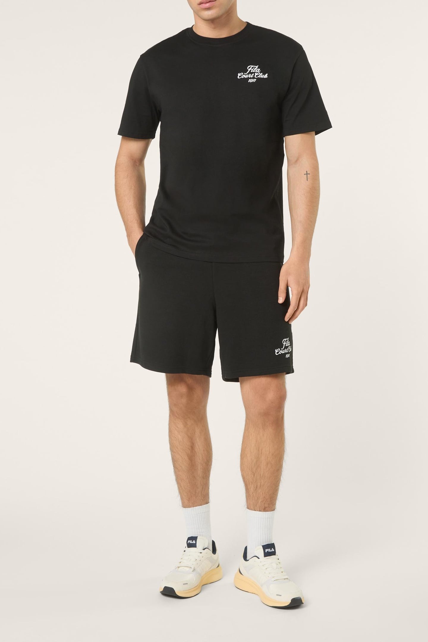 VILLA RELAXED GRAPHIC SHORTS BLACK 2