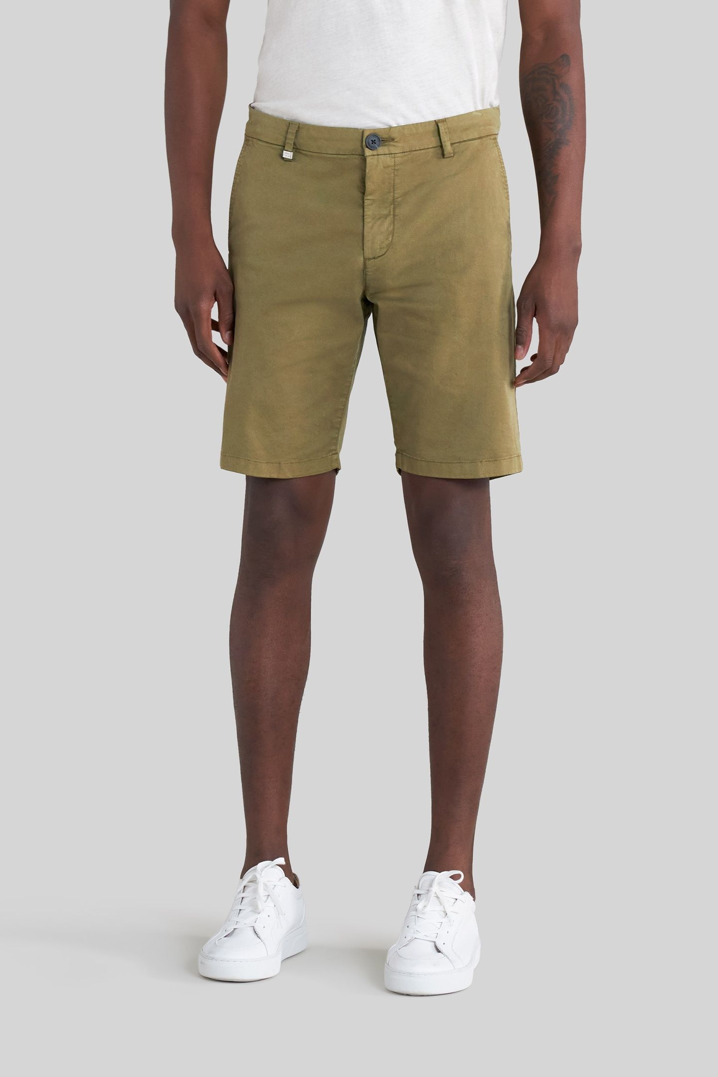 KHAKI TAPERED CHINO BERMUDAS 2