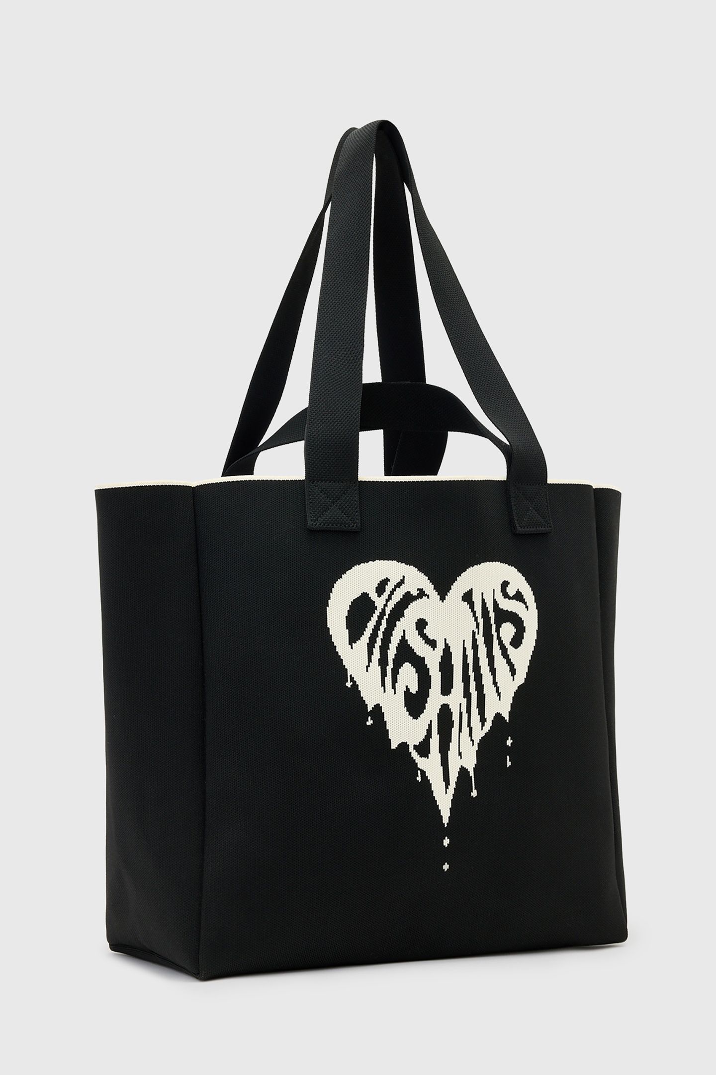 IZZY HEART E/W TOTE BLACK 2