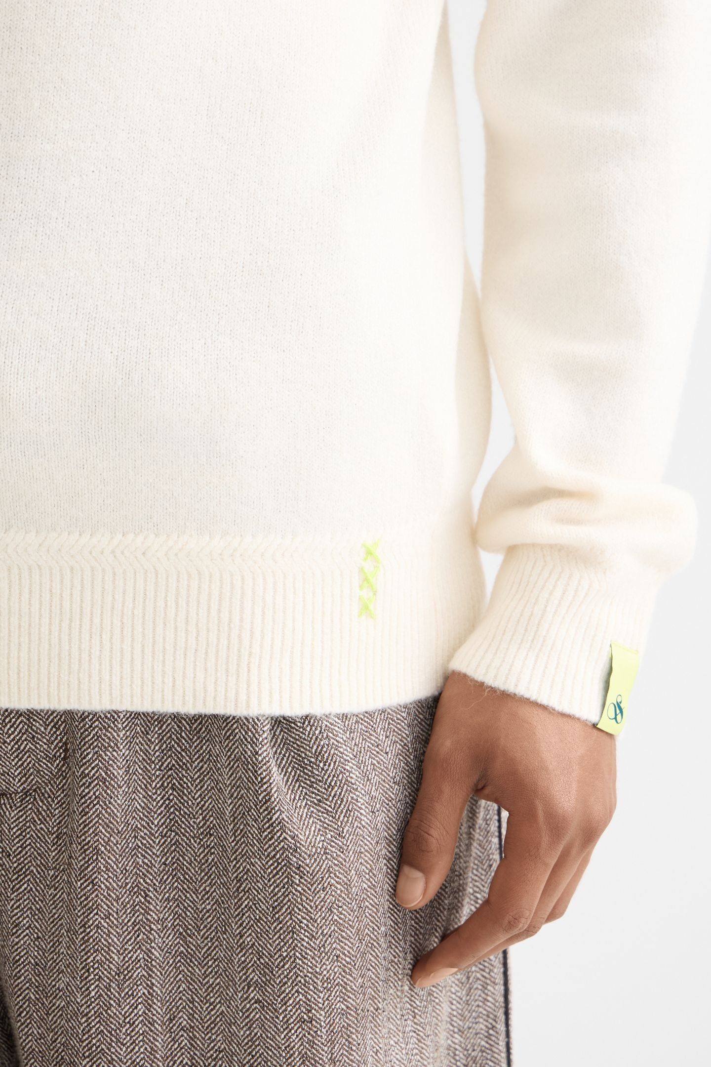 SOFT KNIT REGULAR FIT CREW NECK EGGNOG 6