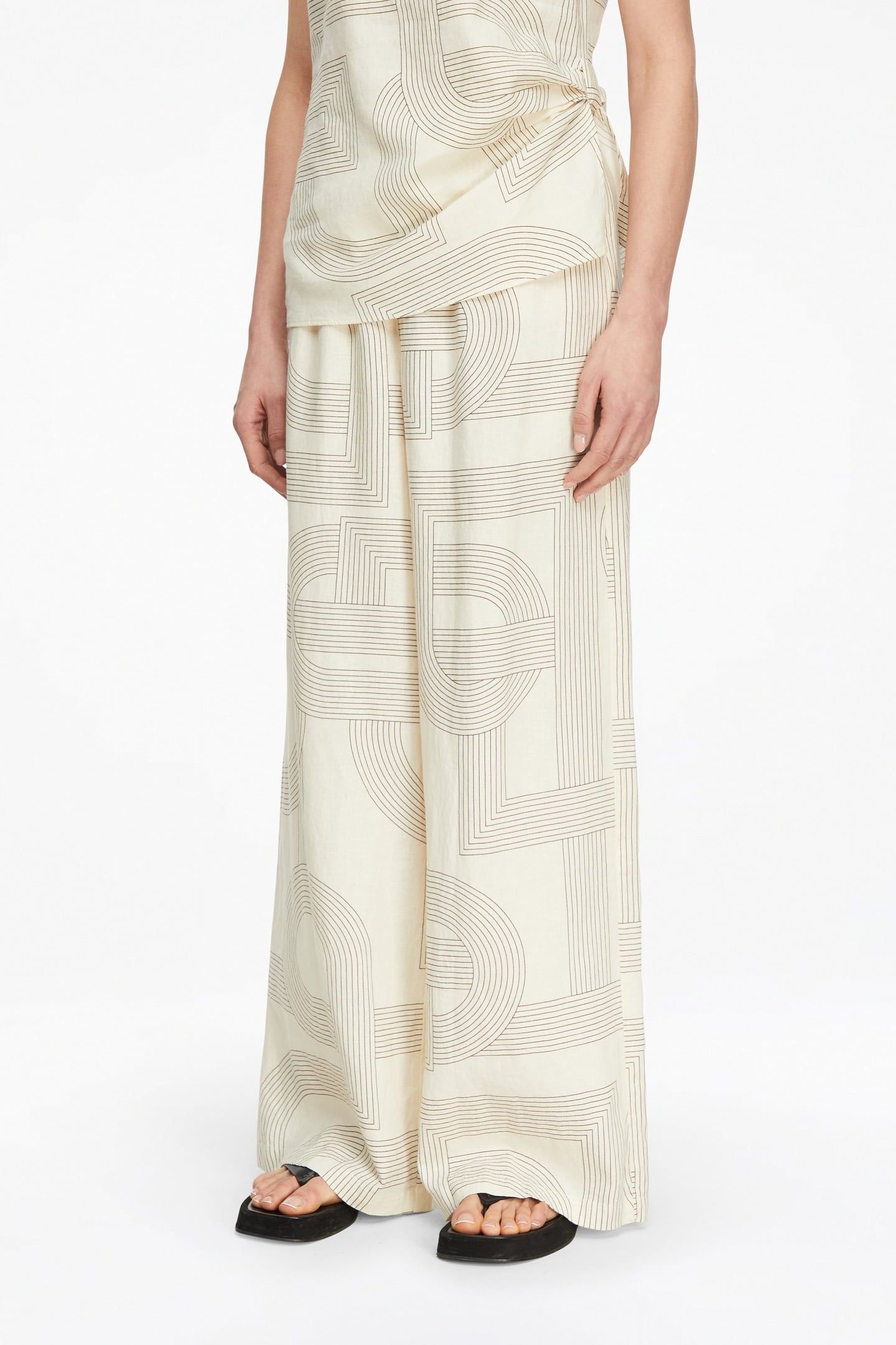 COMMA PANTS OFFWHITE 1