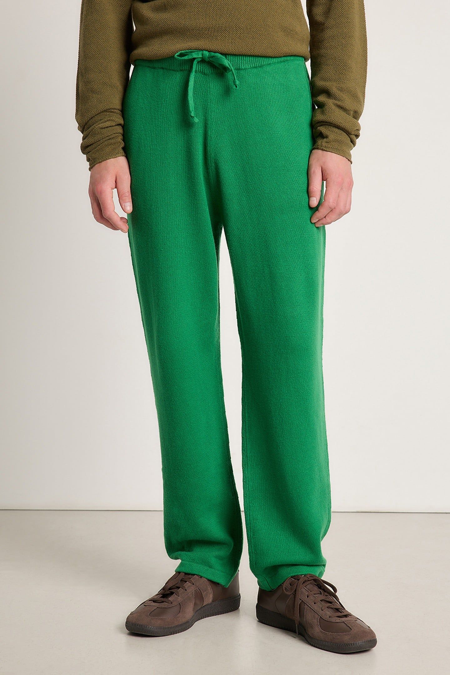 KEZISTREET SWEAT PANTS BASILIC 1