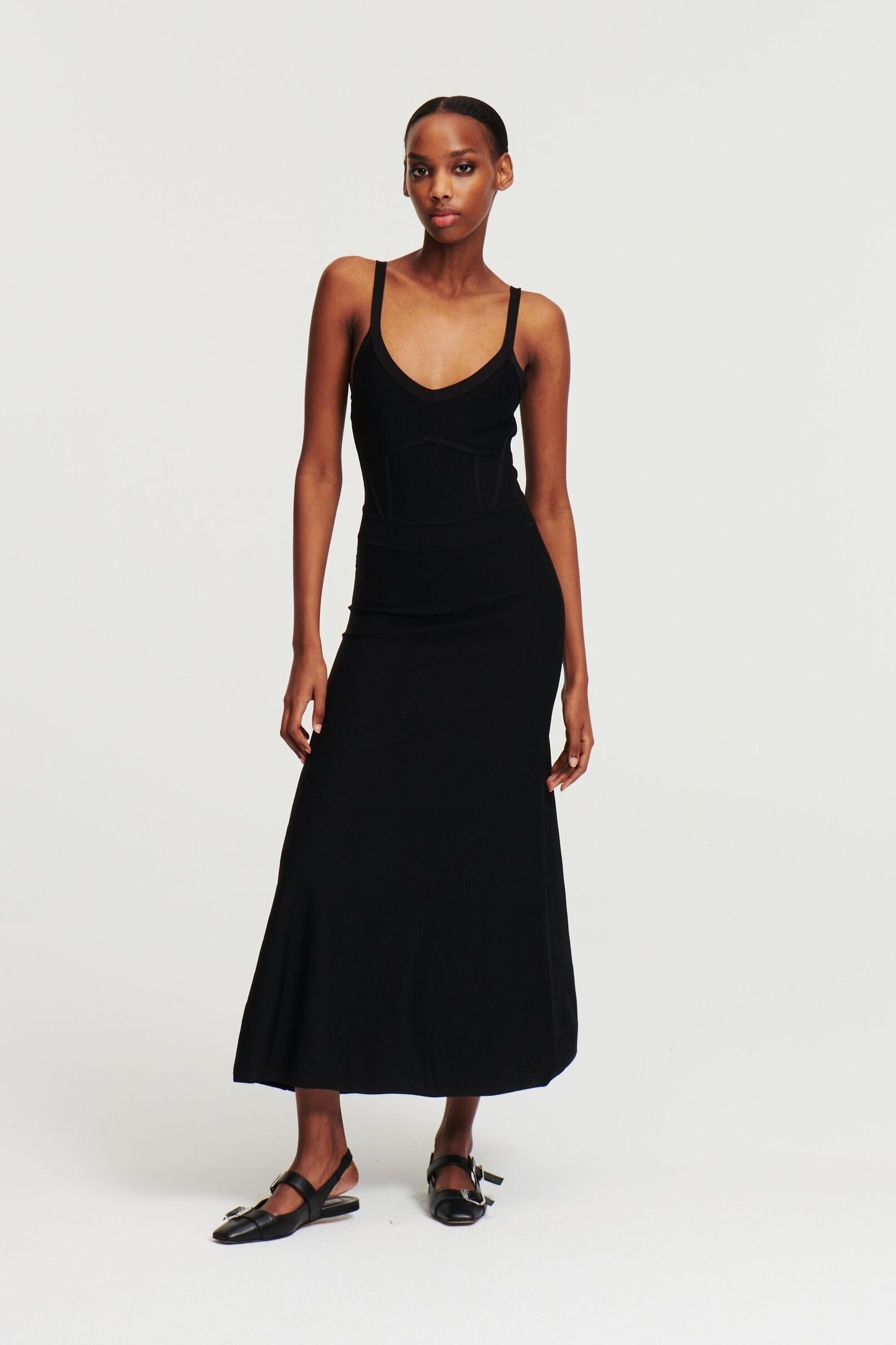 SLEEVELESS KNIT DRESS BLACK 5
