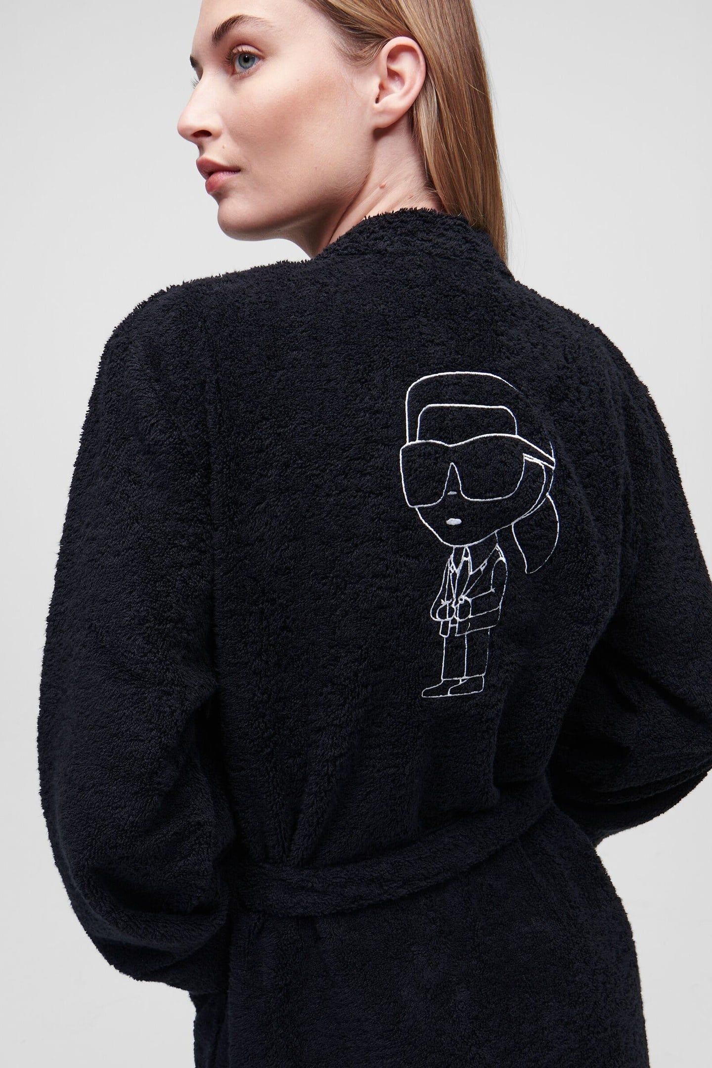 IKONIK 2.0 BATHROBE BLACK 4