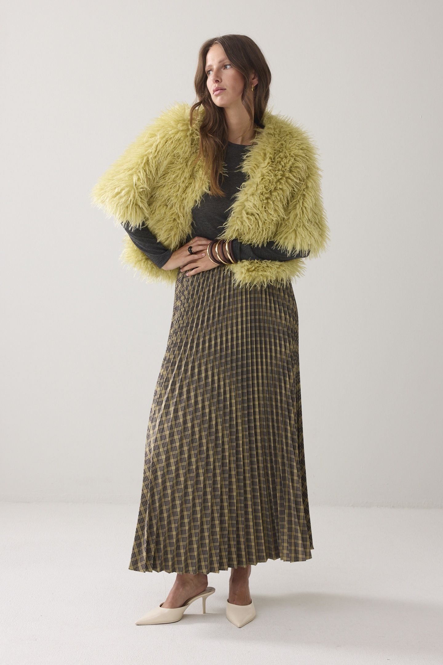 JACKET FAUX FURRY MISTY LIME 1