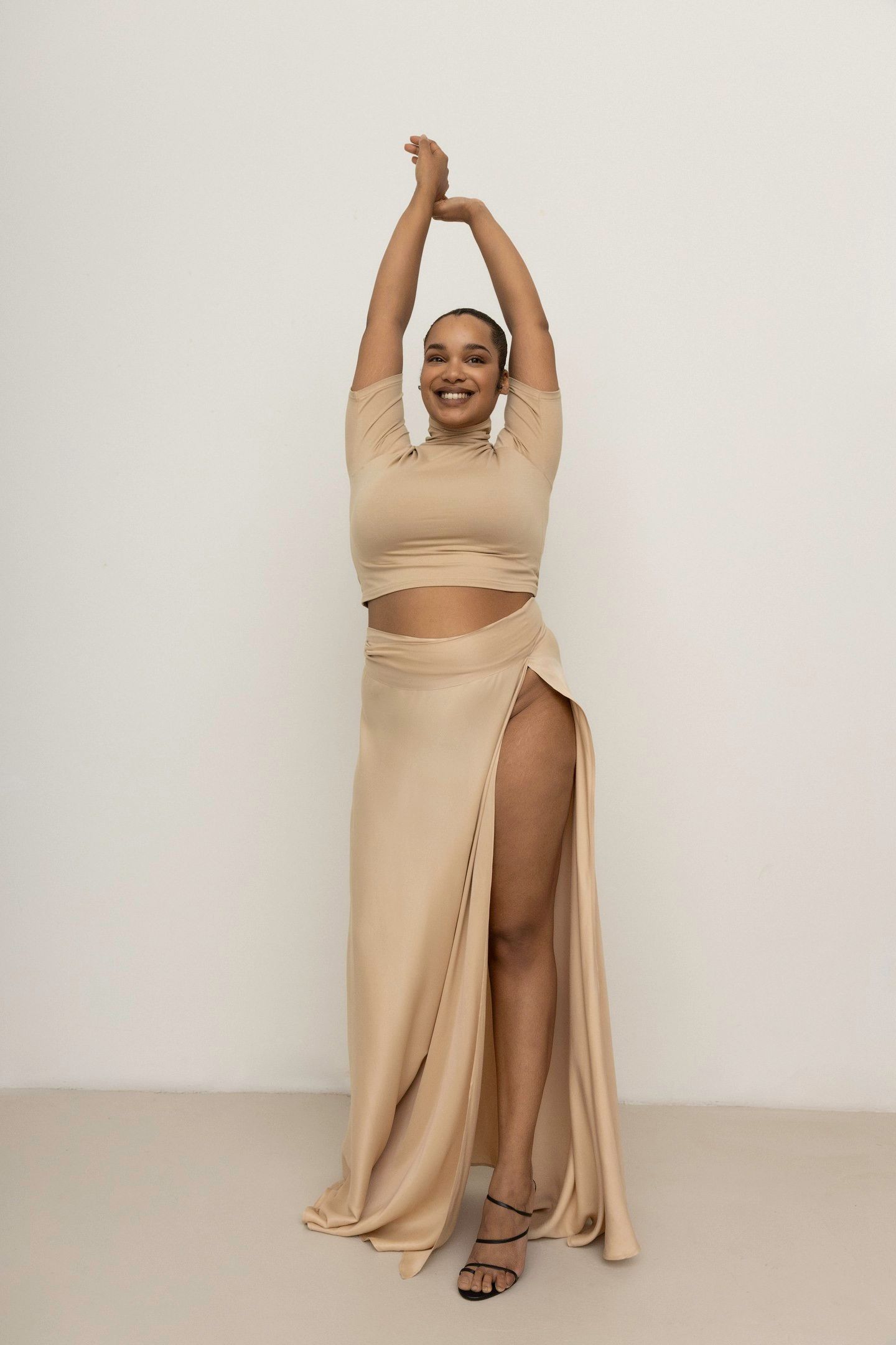 MICA TOP WARM SAND 1