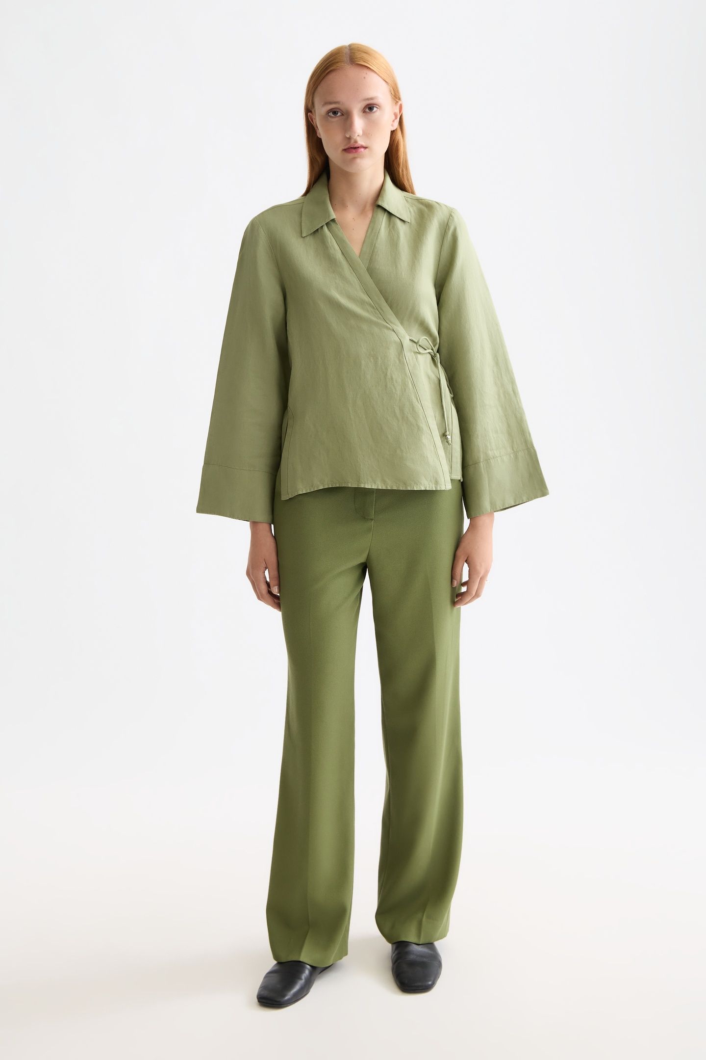 EDIE - HIGH RISE WIDE LEG GABARDINE PANT OIL GREEN 2