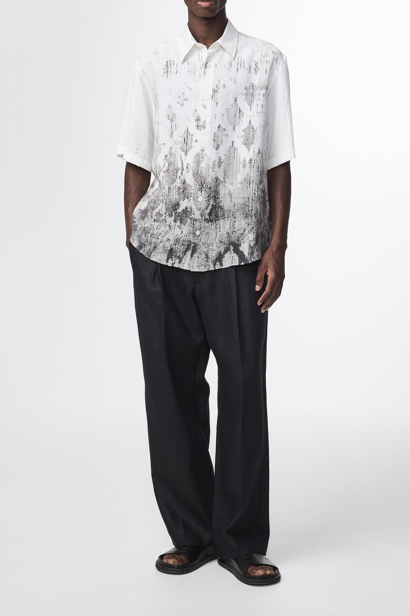 QUINSY SS 5971 SHORT SLEEVE BLACK PRINT 2