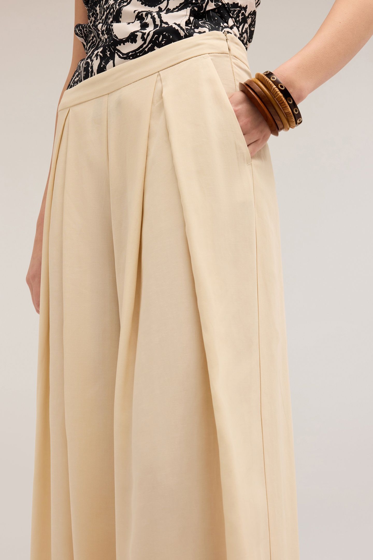 LINEN BLEND TROUSERS WITH SPLIT PLEATS BEIGE 5
