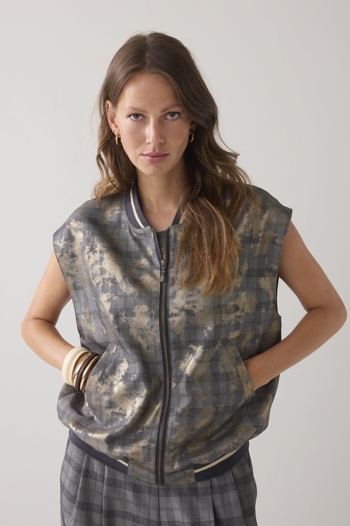 GILET CHECK WITH FOIL BLACK 1