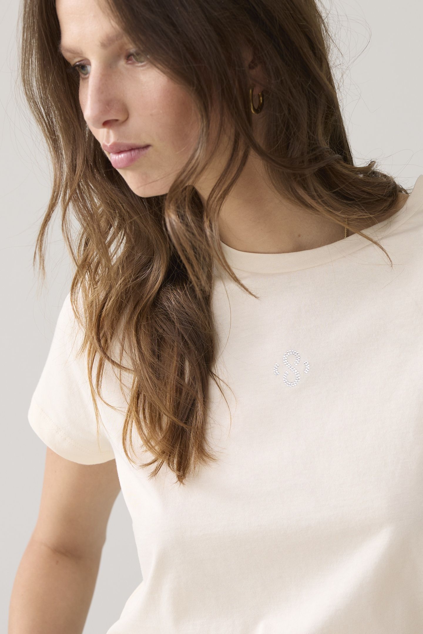 RHINE STONE LOGO TEE IVORY 3