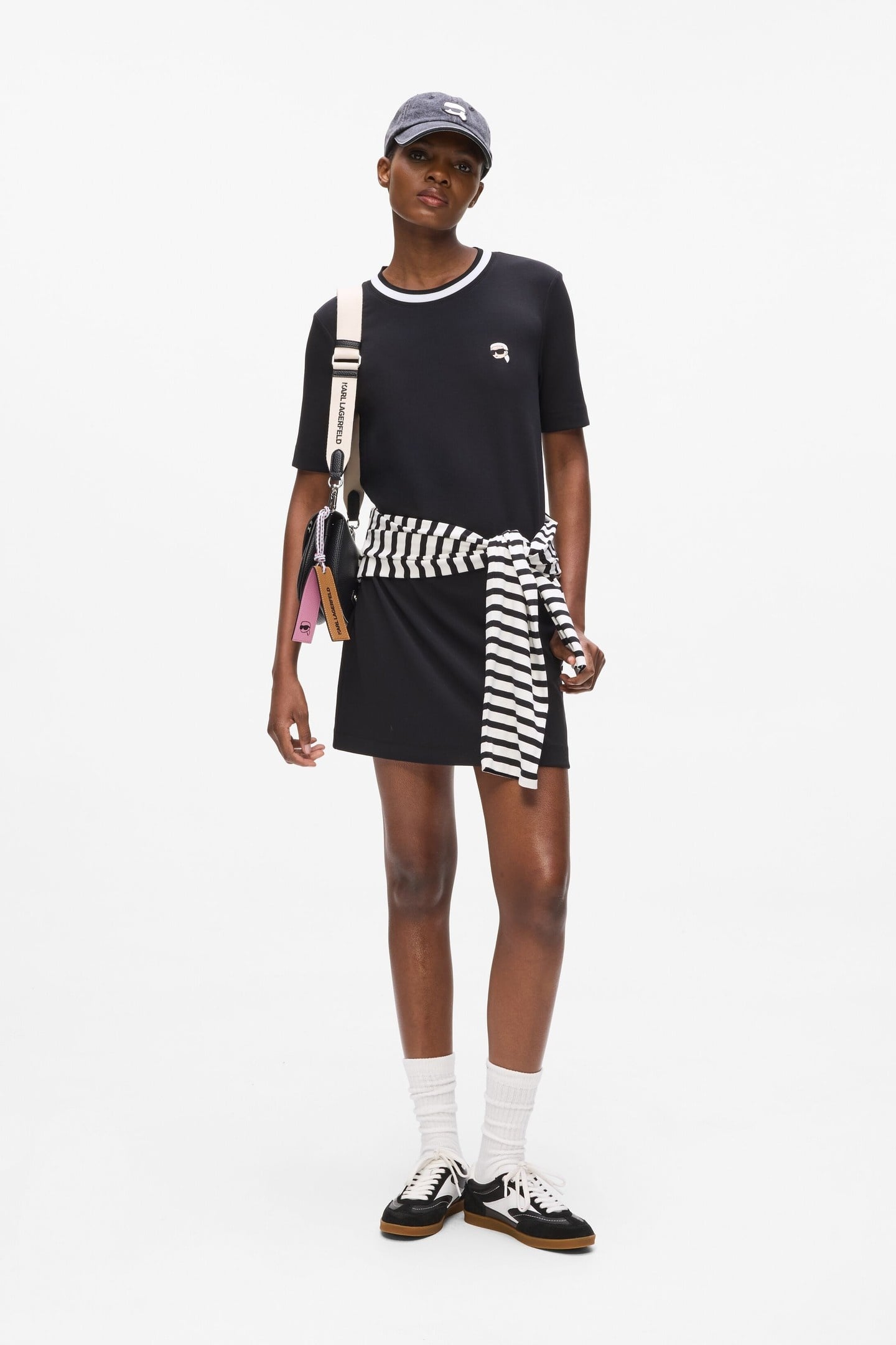 IKON PATCH TSHIRT DRESS BLACK 6