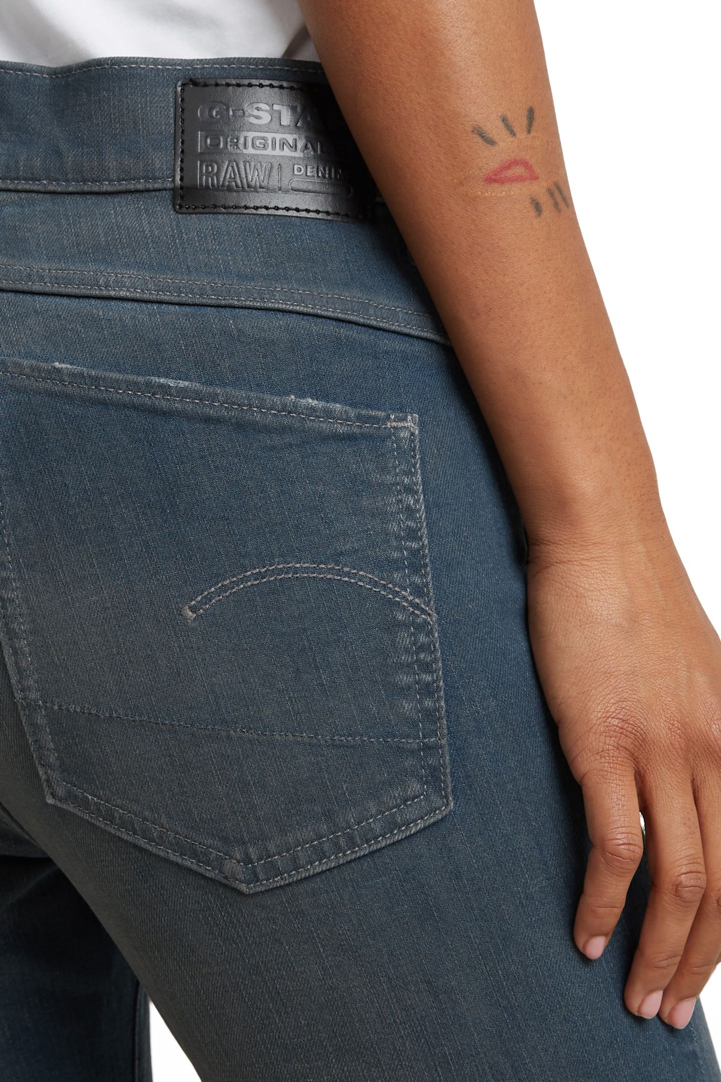 LHANA SKINNY WORN IN SMOKEY NIGHT 5