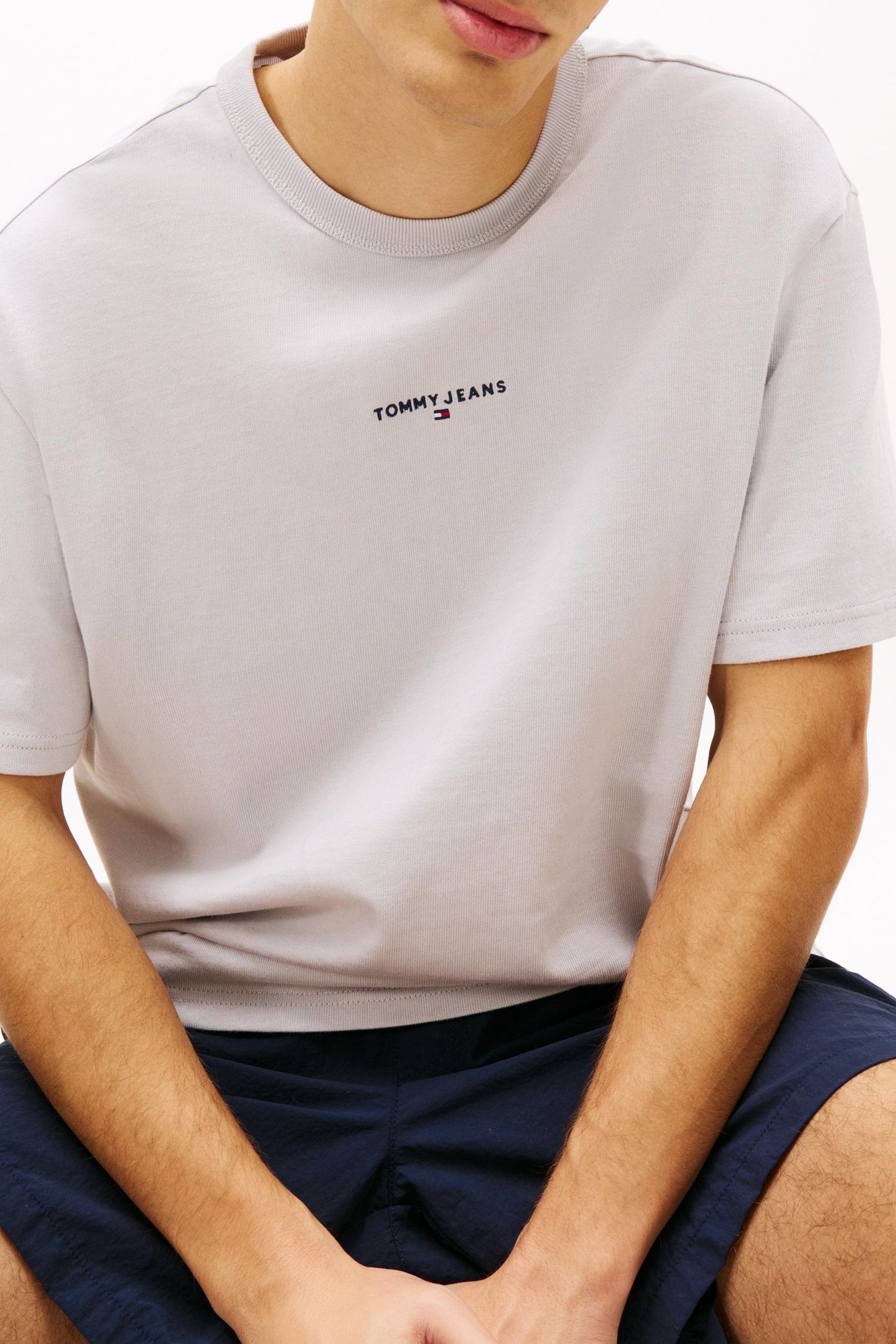 TJM RELAXED LINEAR LOGO HELIUM 5