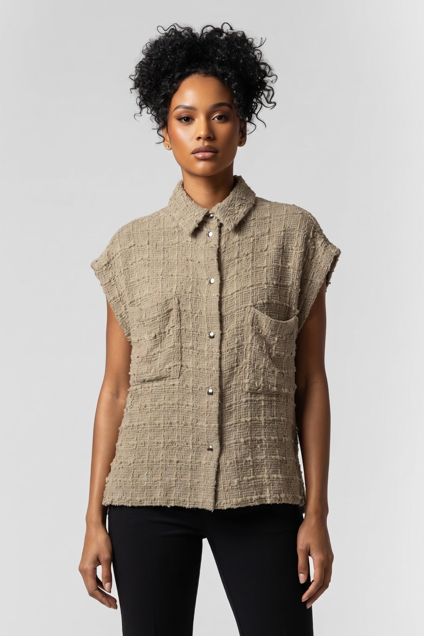 RUA OUTERWEAR KHAKI 1