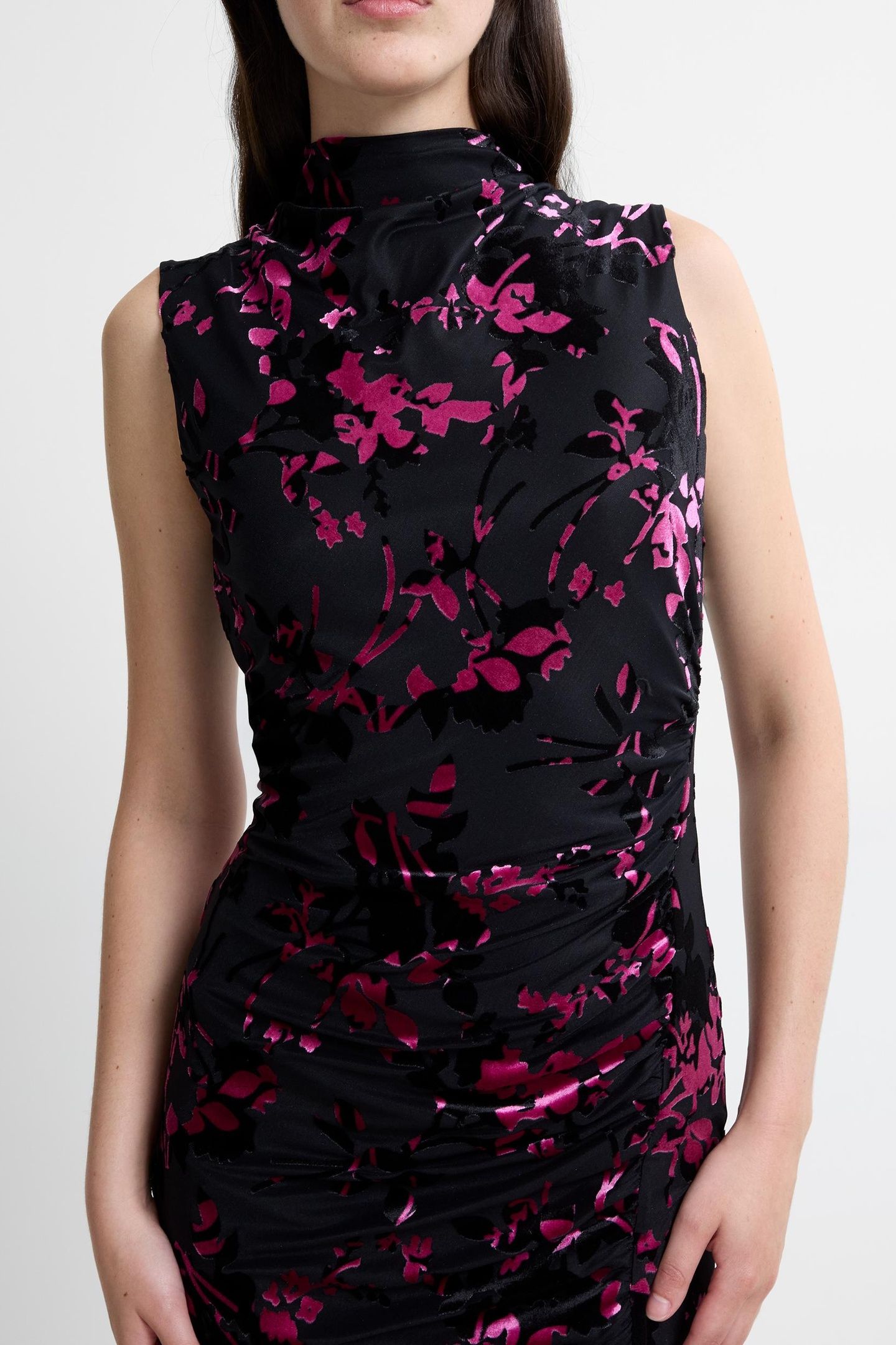 IDINA BURNOUT DRAPED MIDI DRES BLACK/FLURO PINK 3
