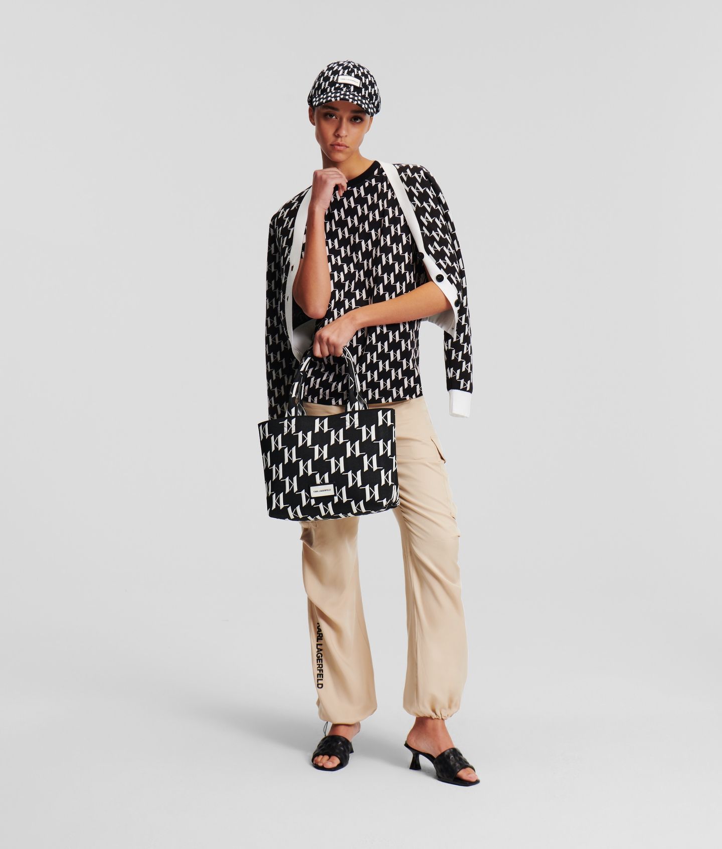 KL MONOGRAM SHORT CARDIGAN KL MONOGRAM BLACK/WHITE 2