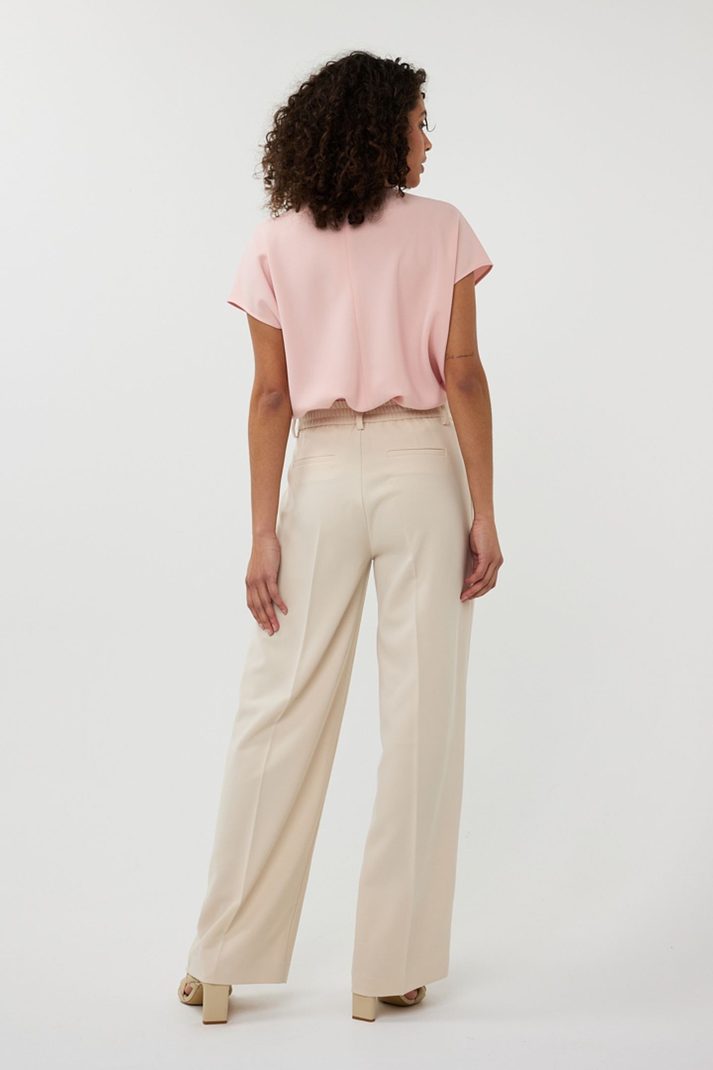 BLOUSE V-NECK PLEAT LIGHT PINK 5
