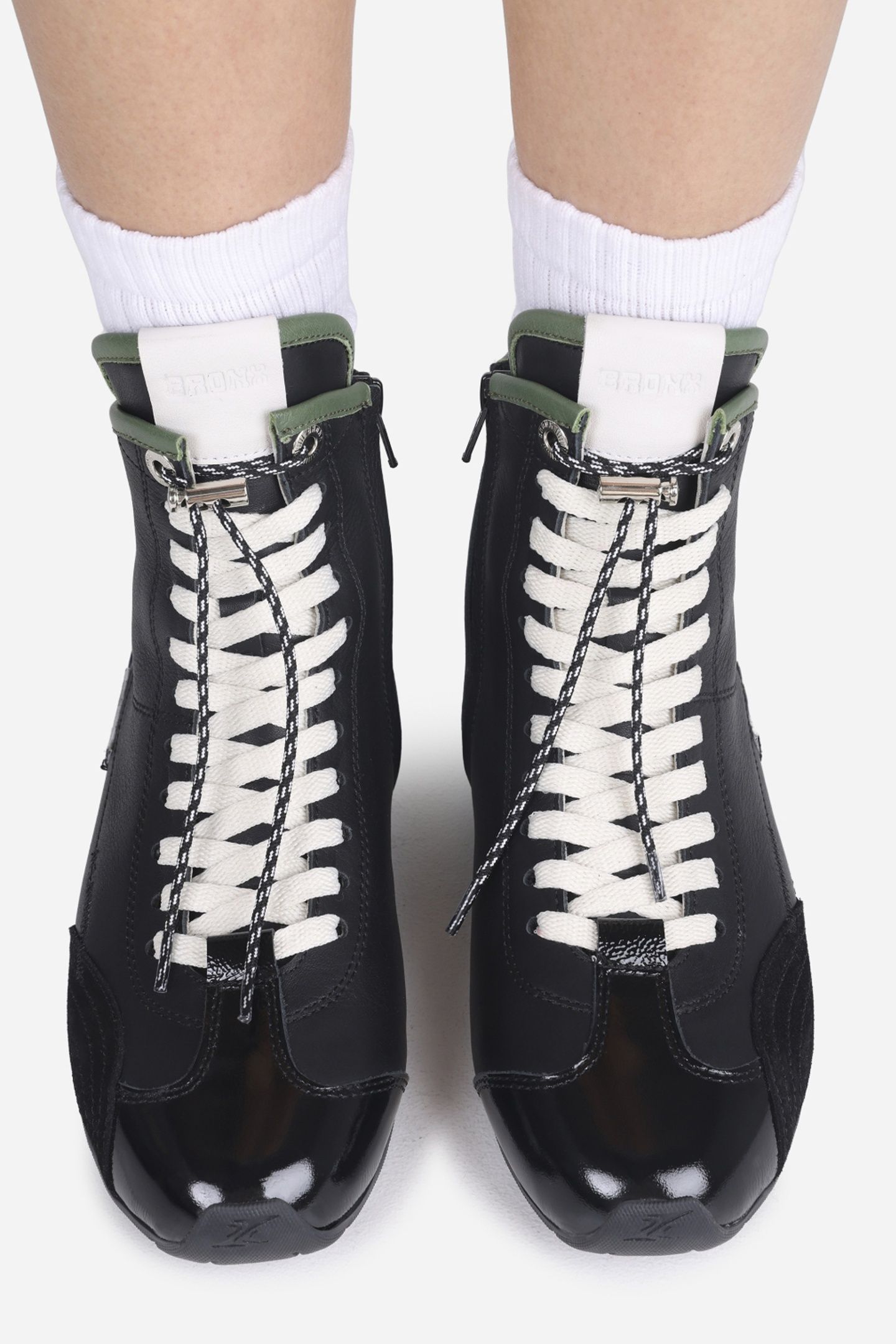 MYR-AA ANKLE BOOT BLACK/OFF WHITE/GREEN 5