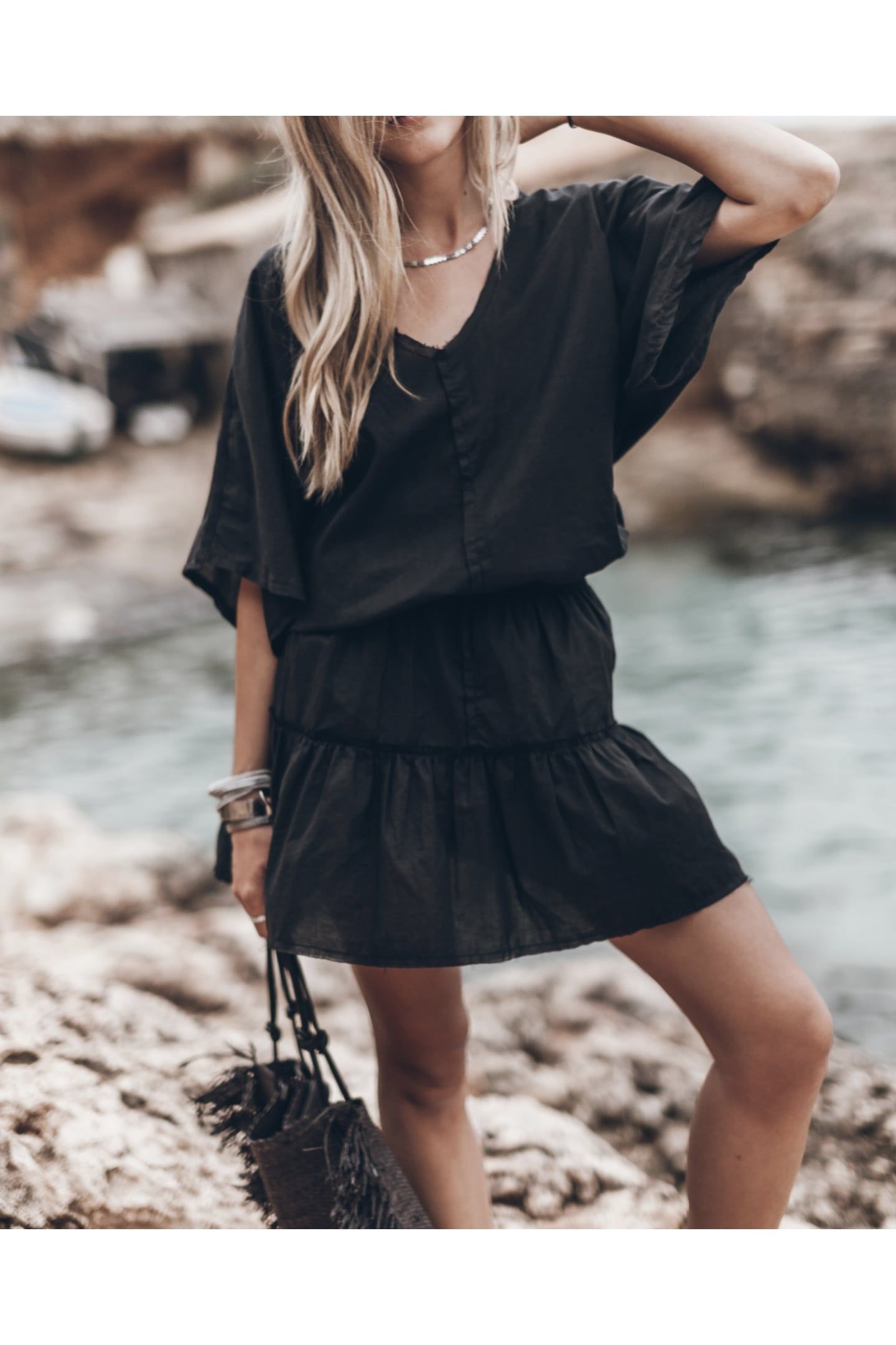 THE DARK SUMMER DRESS 1