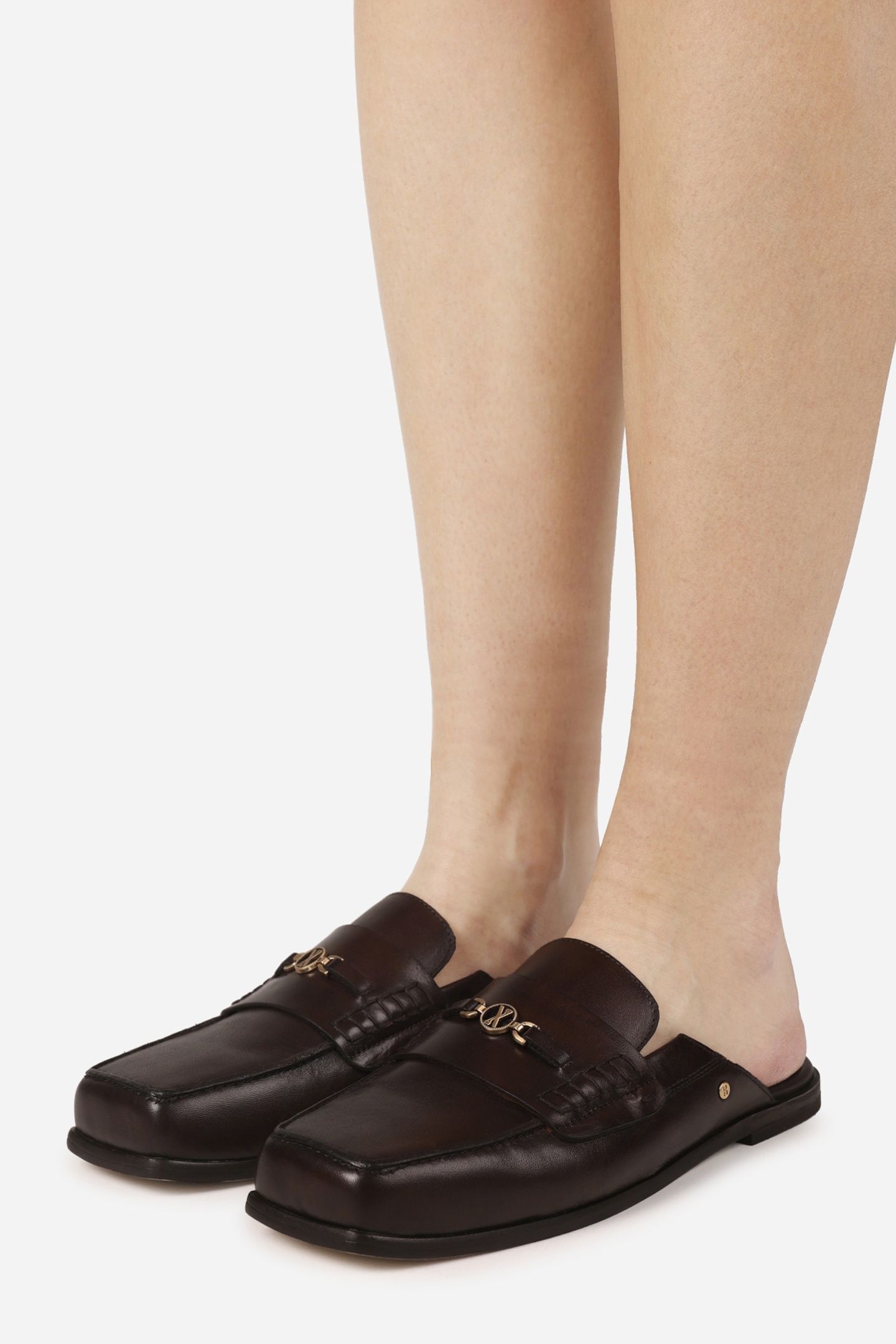 COLB-Y LOW SHOE COFFEE BEAN 2