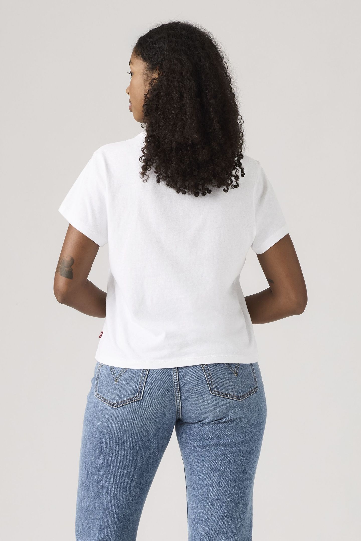 GRAPHIC CLASSIC TEE 2