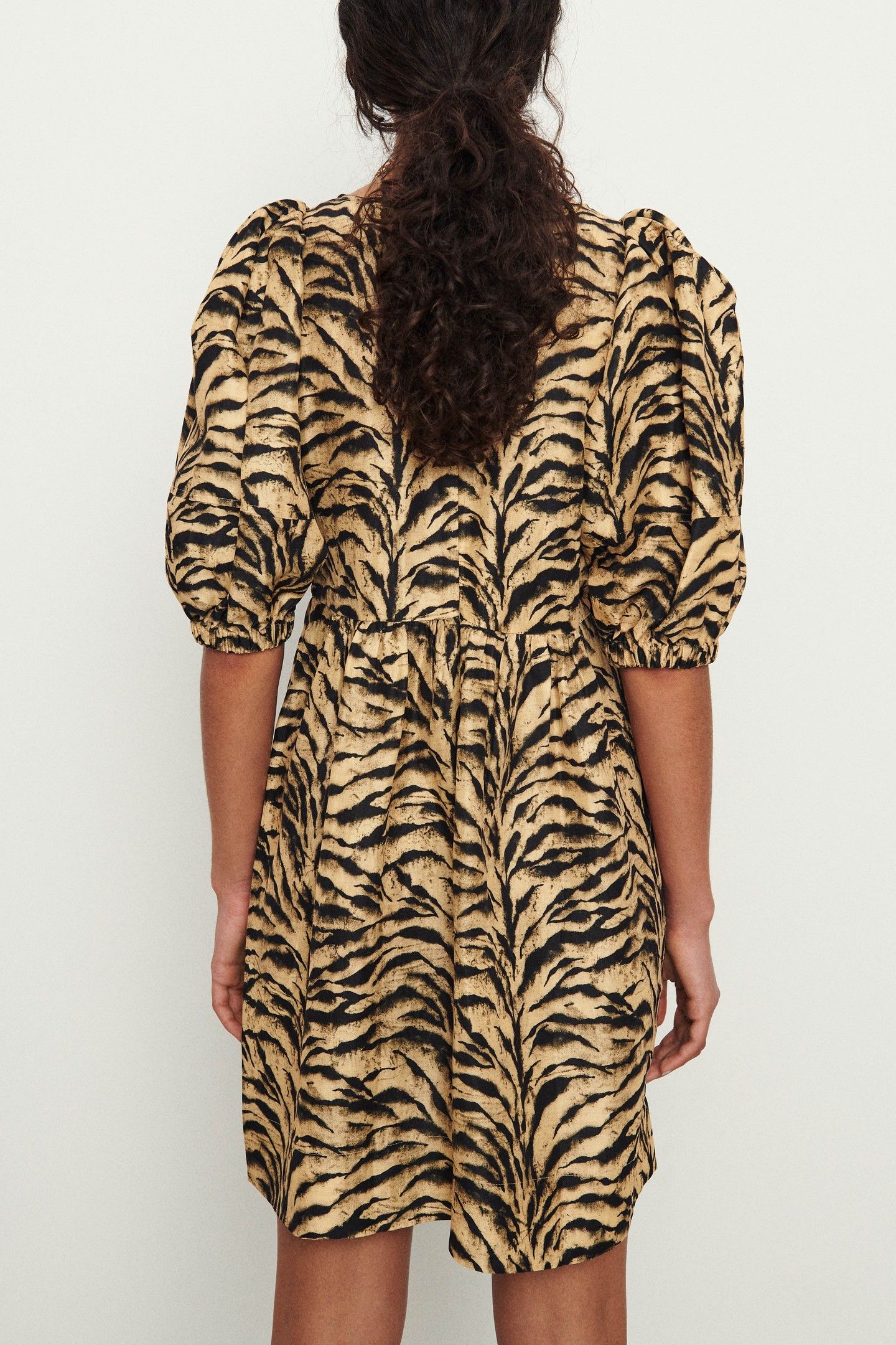 ROBE ZOLA BEIGE 2