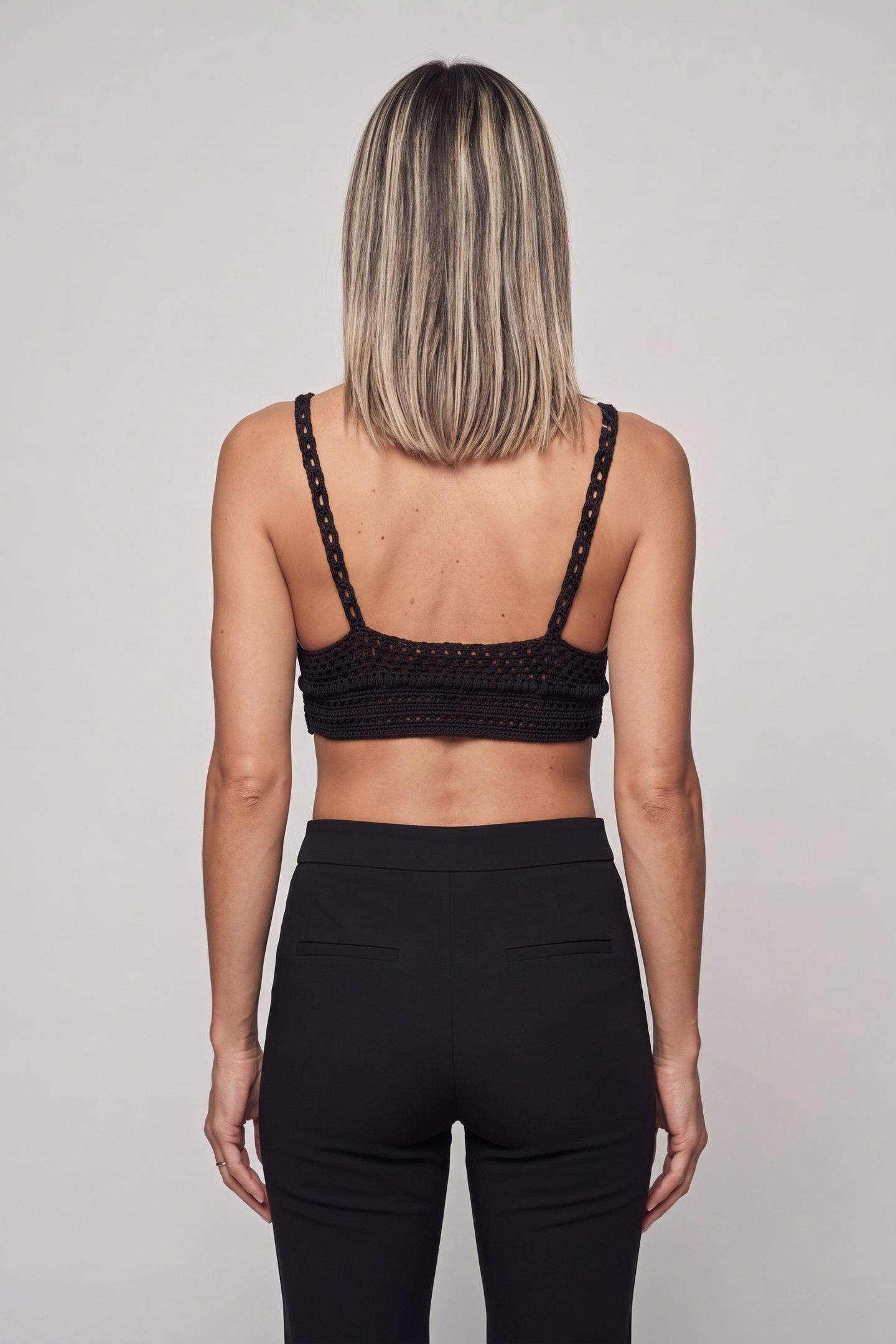 KLEO PULLOVER BLACK 3