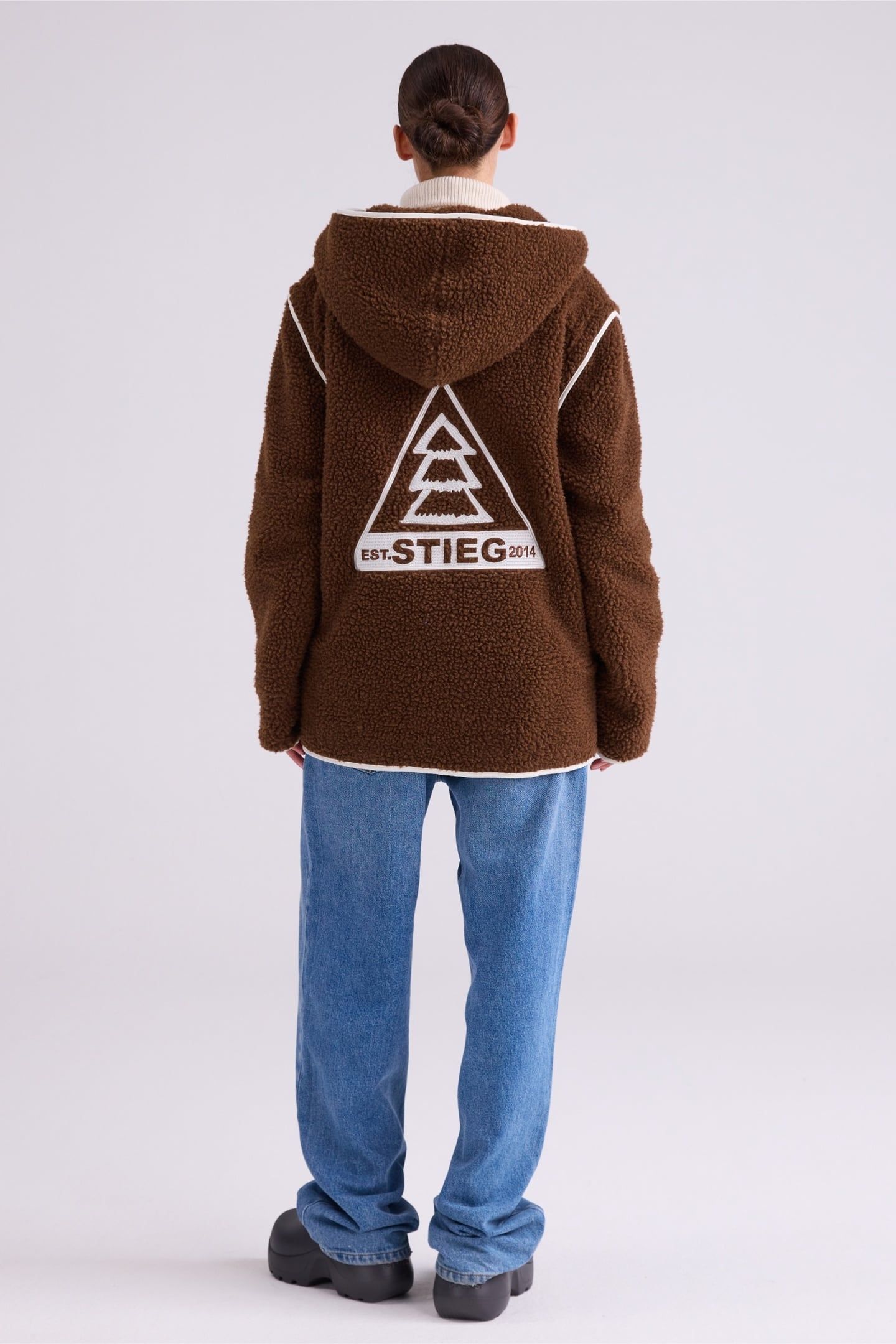 ALIS TEDDY JACKET BROWN 3