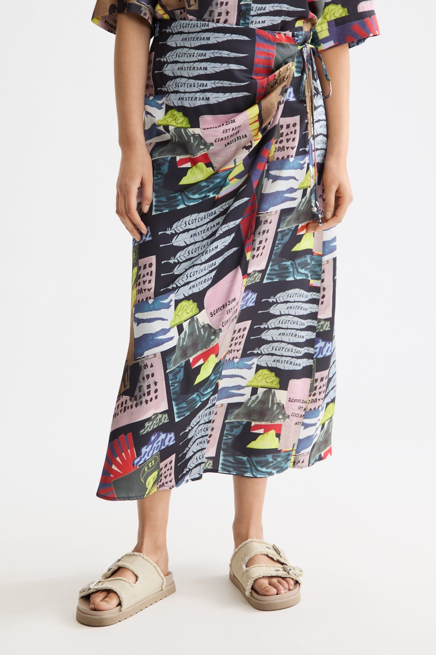 HIGH RISE MIDI WRAP SKIRT ART DEPT COLLAGE MULTICOLOR 1