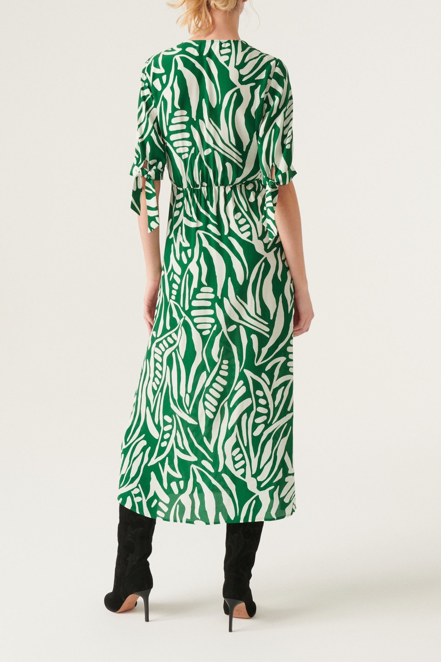 ROBE THERENCE VERT 2