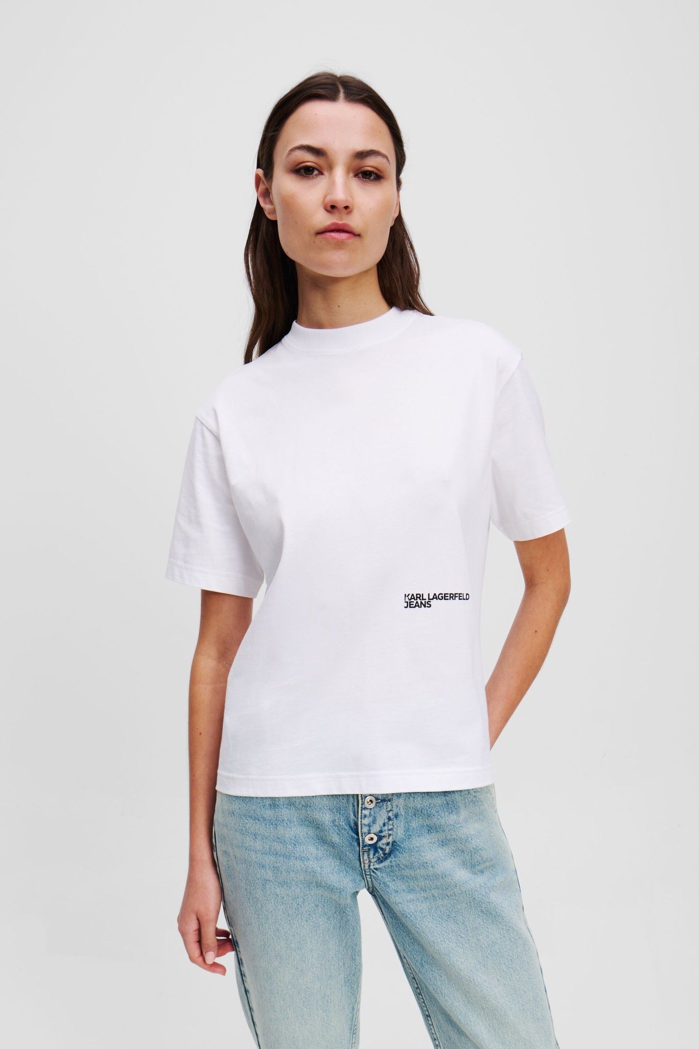 REG BOX FLORAL TEE WHITE 1