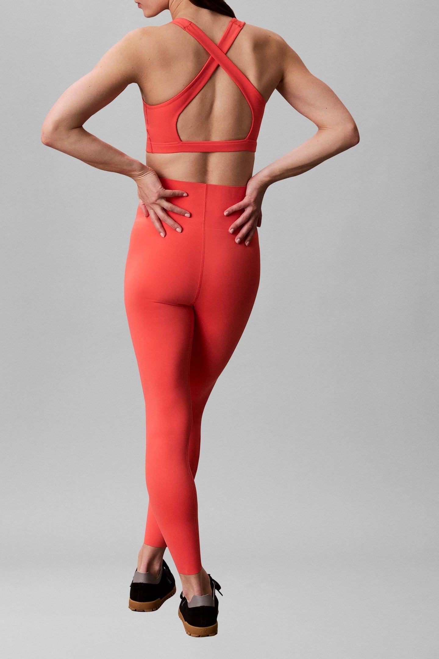 INTENSE POWER MEDIUM SPORTS BRA PUNCH PINK 4