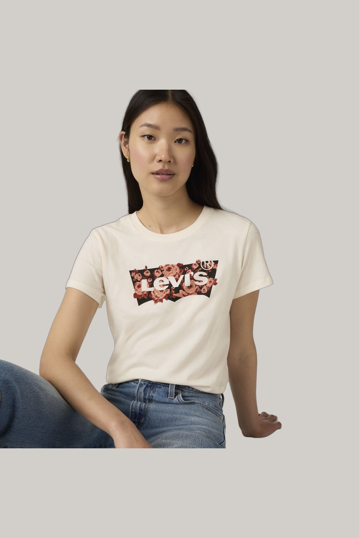 GRAPHIC PERFECT TEE 2