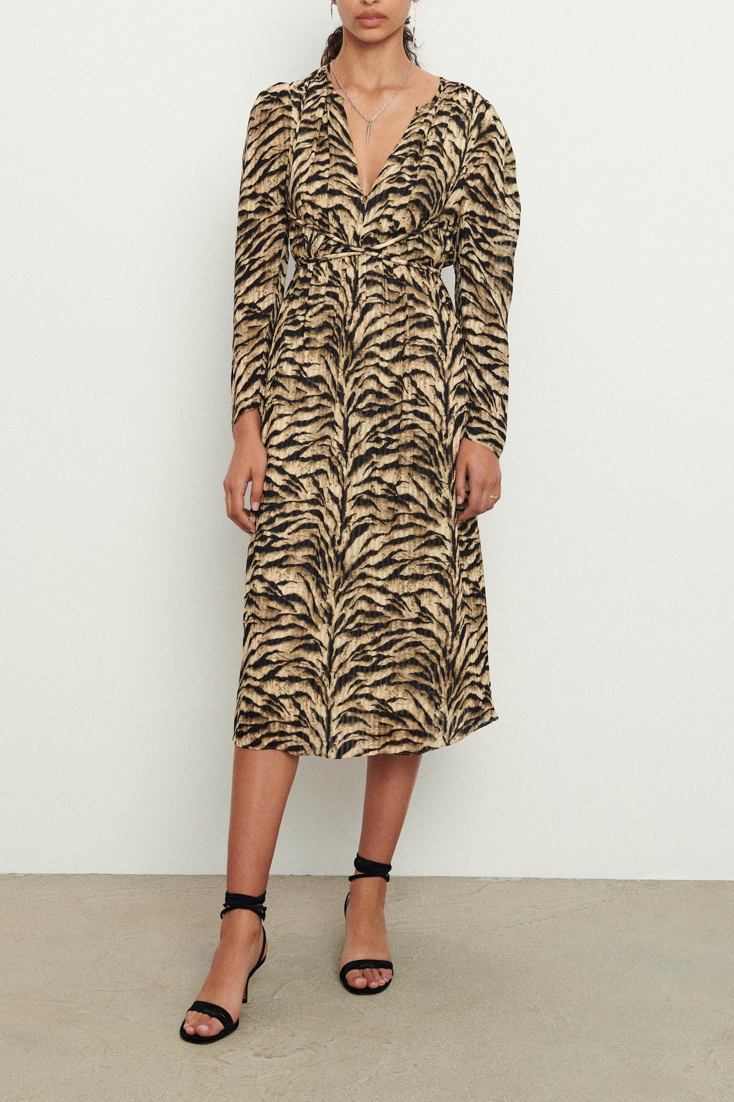 ROBE IMANY BEIGE 1