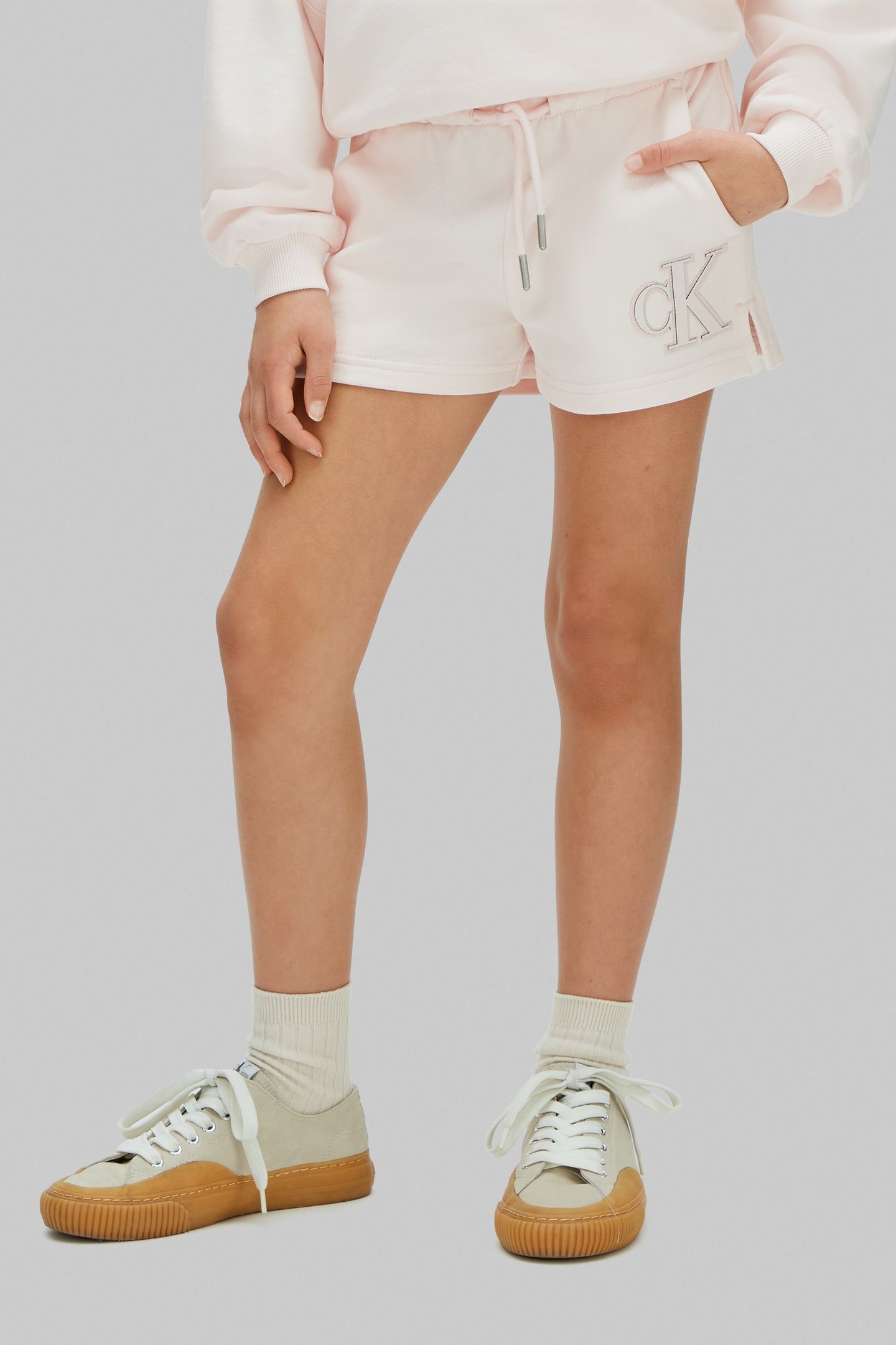 GIRLS CK LOGO KNIT SHORTS PEARL 1