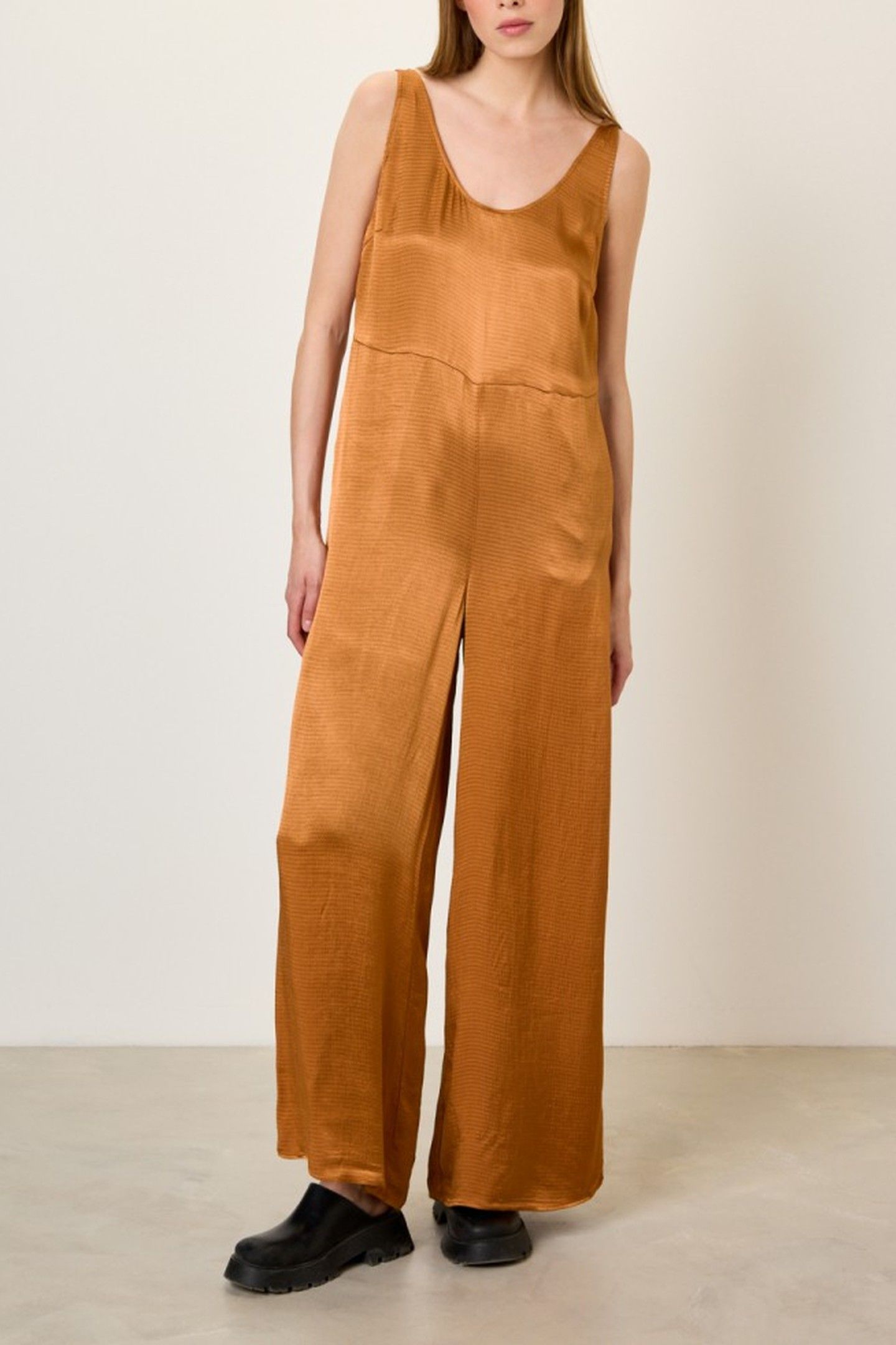 SHANING JUMPSUIT CANNELLE 2