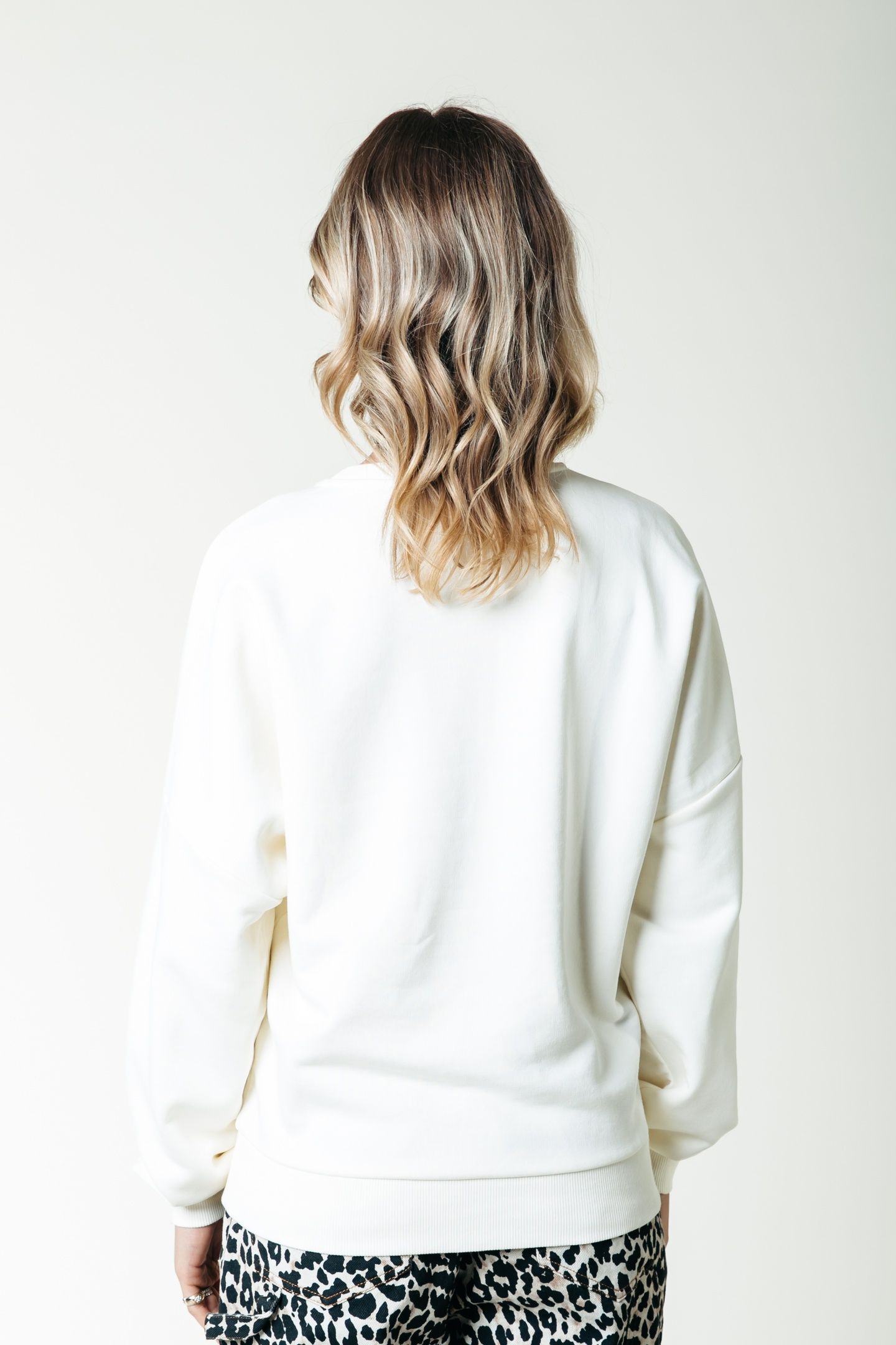 EAGLE DROPPED SHOULDER SWEAT OFF WHITE 2