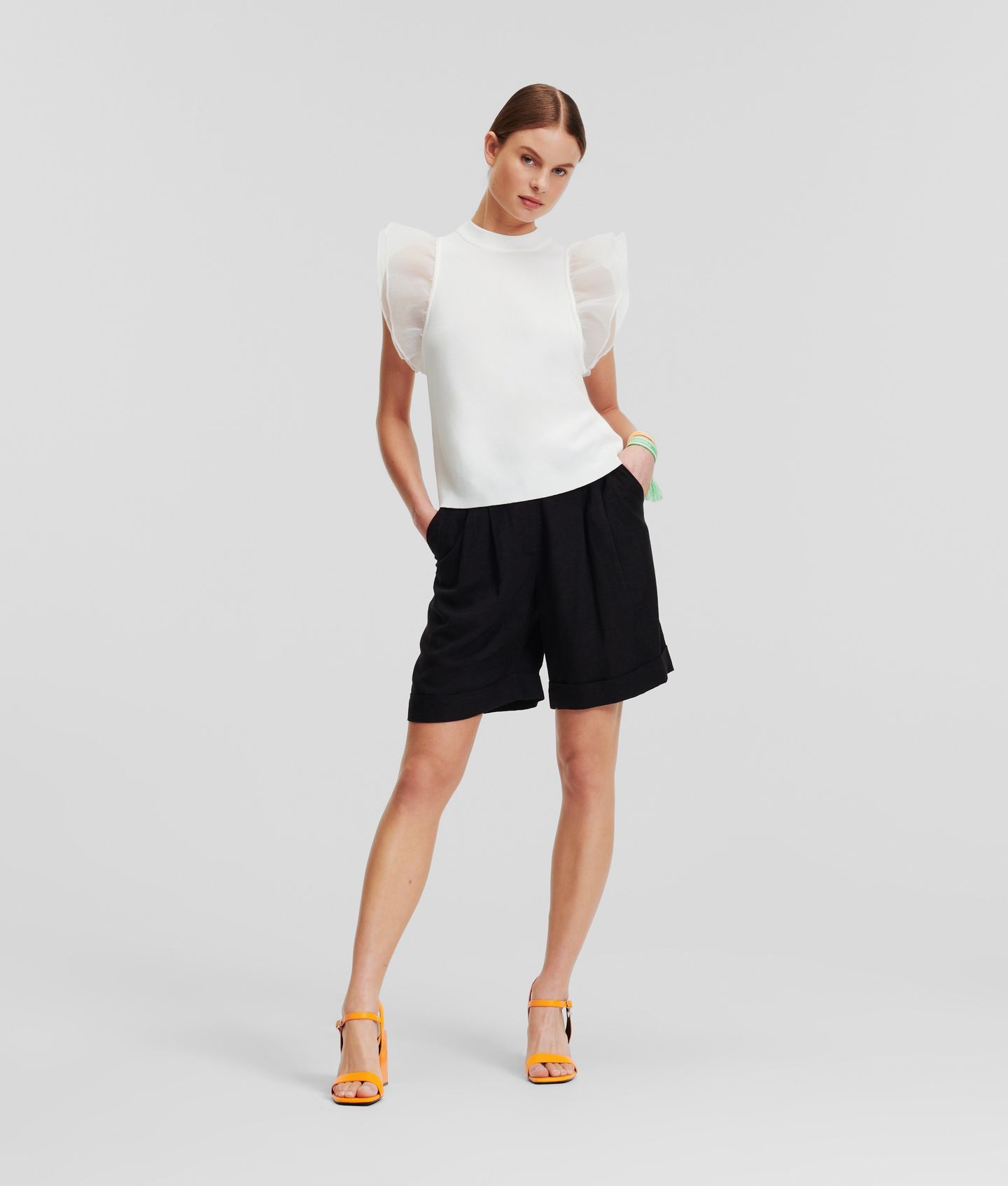 PUFF SLEEVE TOP WHITE 2
