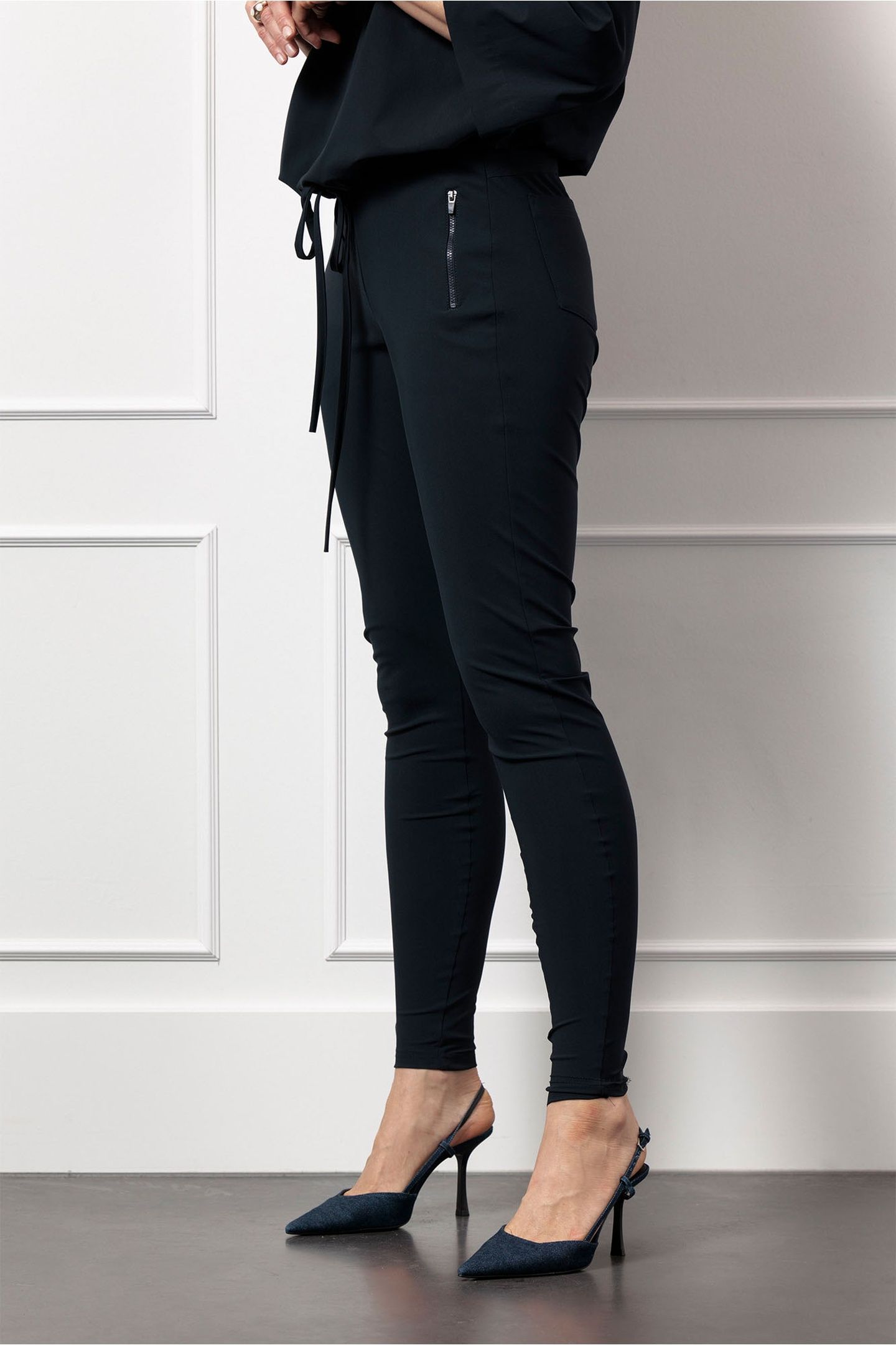 MARGOT TROUSERS DARK BLUE 2