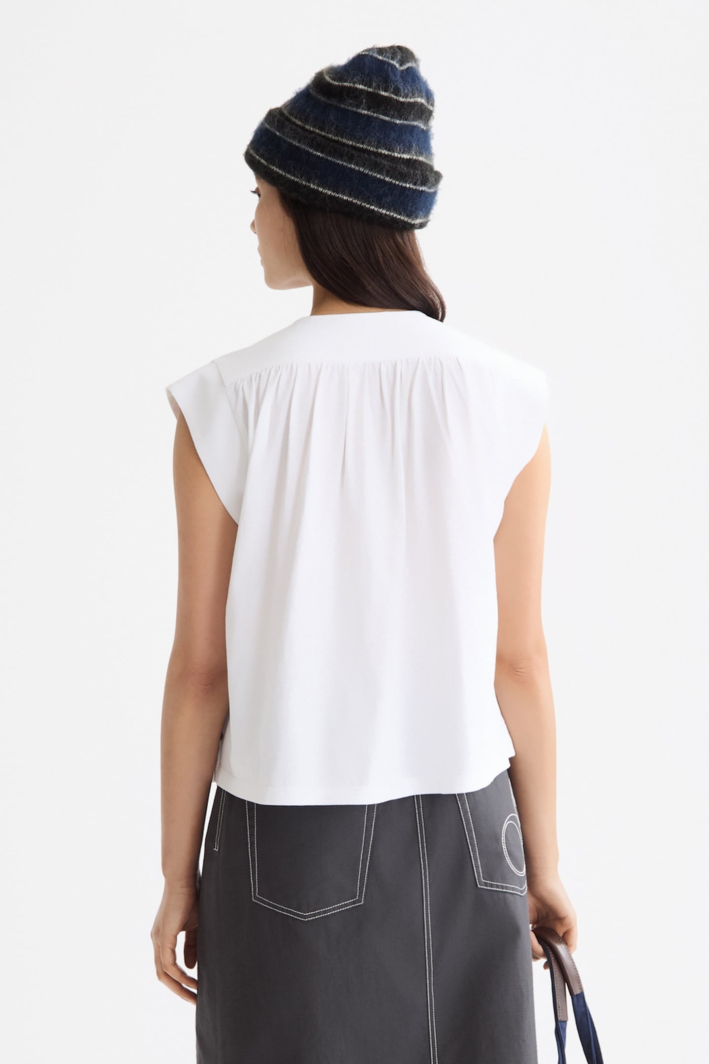 DRAPEY V-NECK T-SHIRT OPTIC WHITE 3