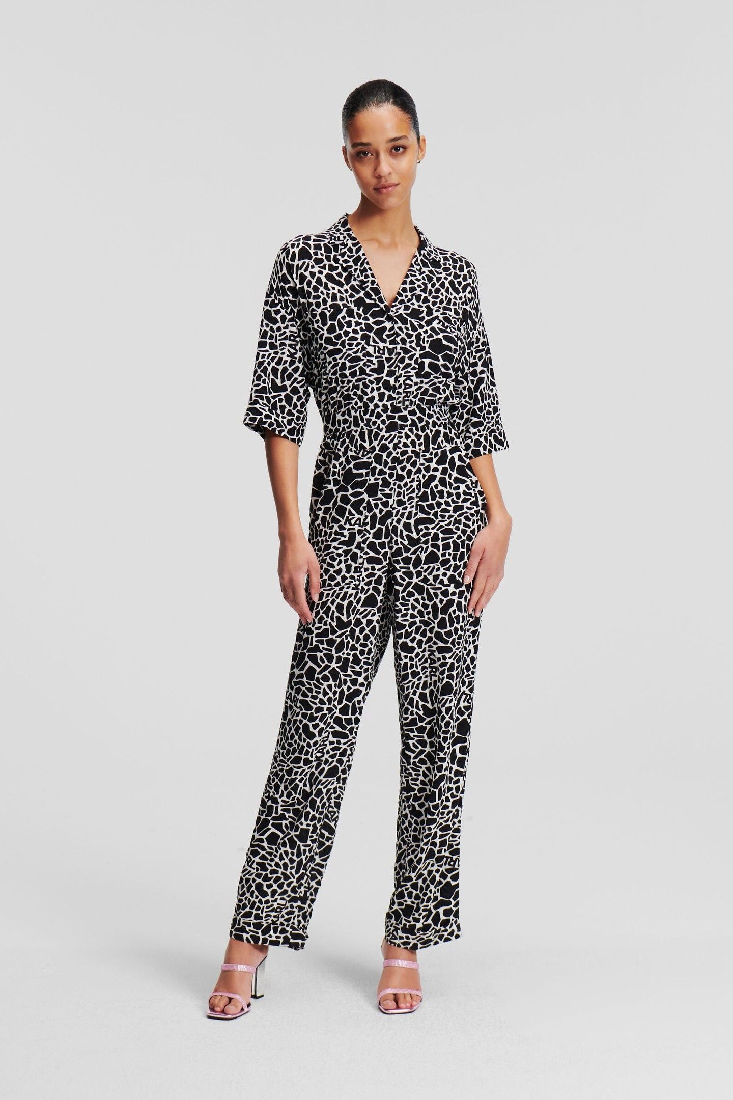 PRINTED JUMPSUIT GIRAFFE BLACK/WHITE 1