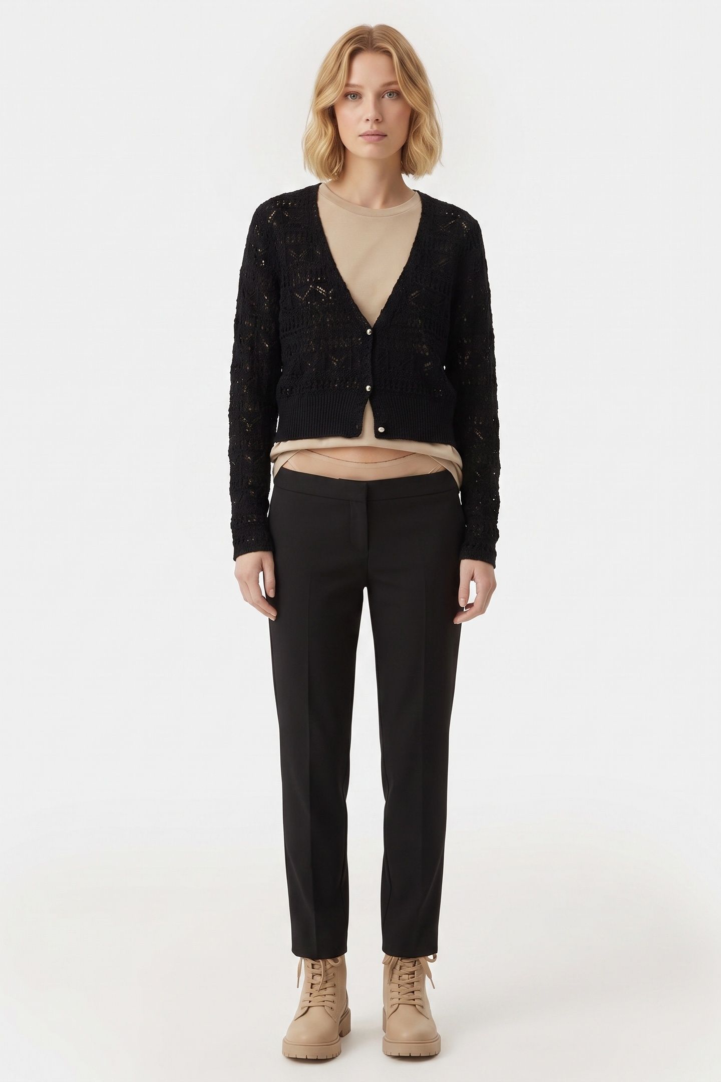 LEYLAE PULLOVER BLACK 2