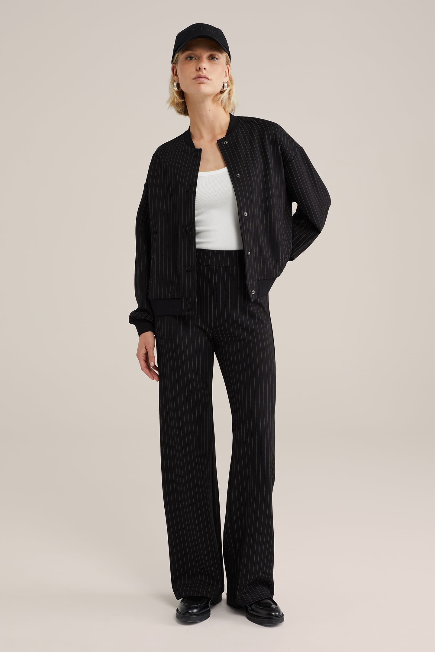 BOMBER BLACK 1