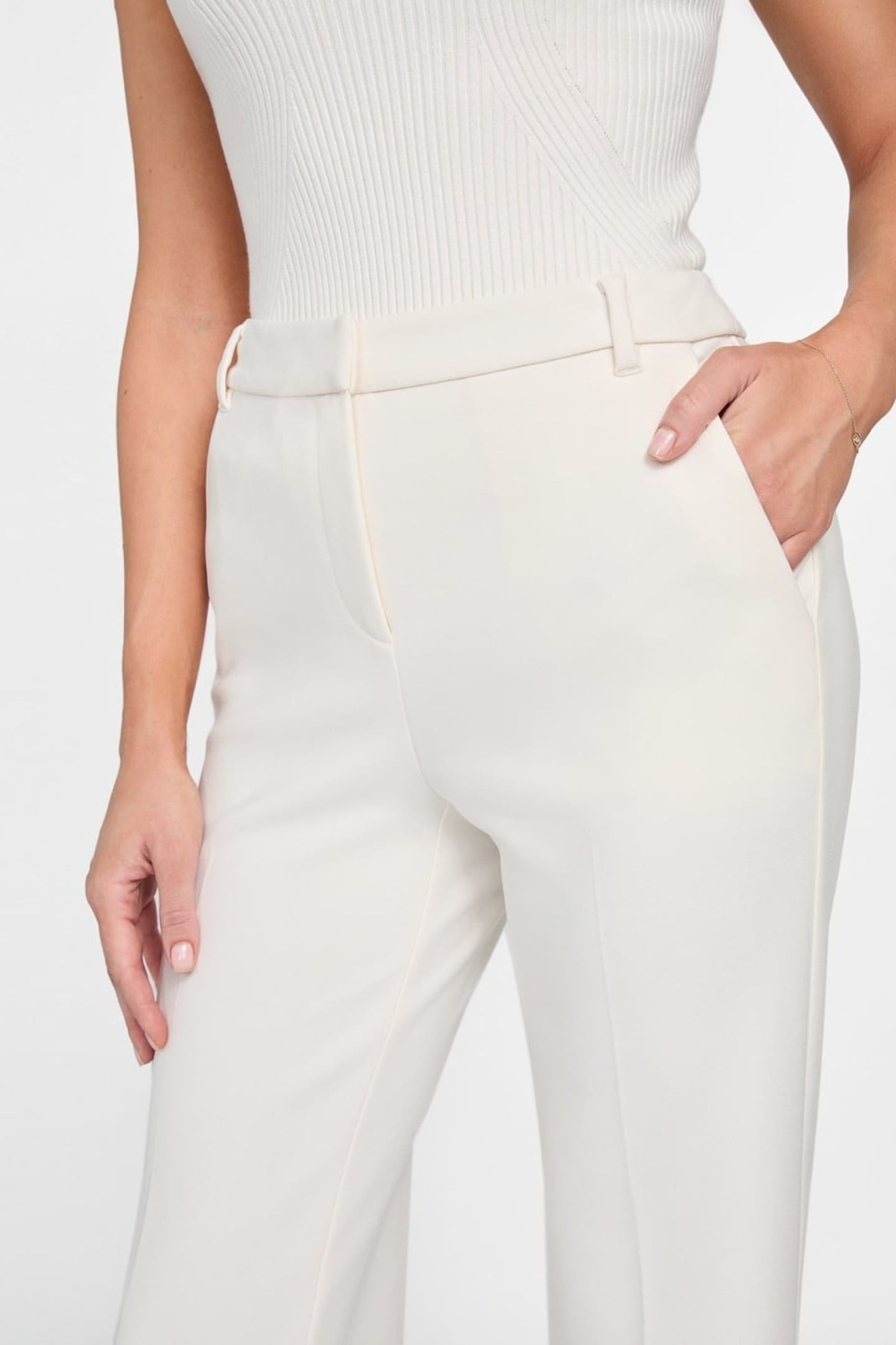 LIA STRAIGHT PANT MACADAMIA 10