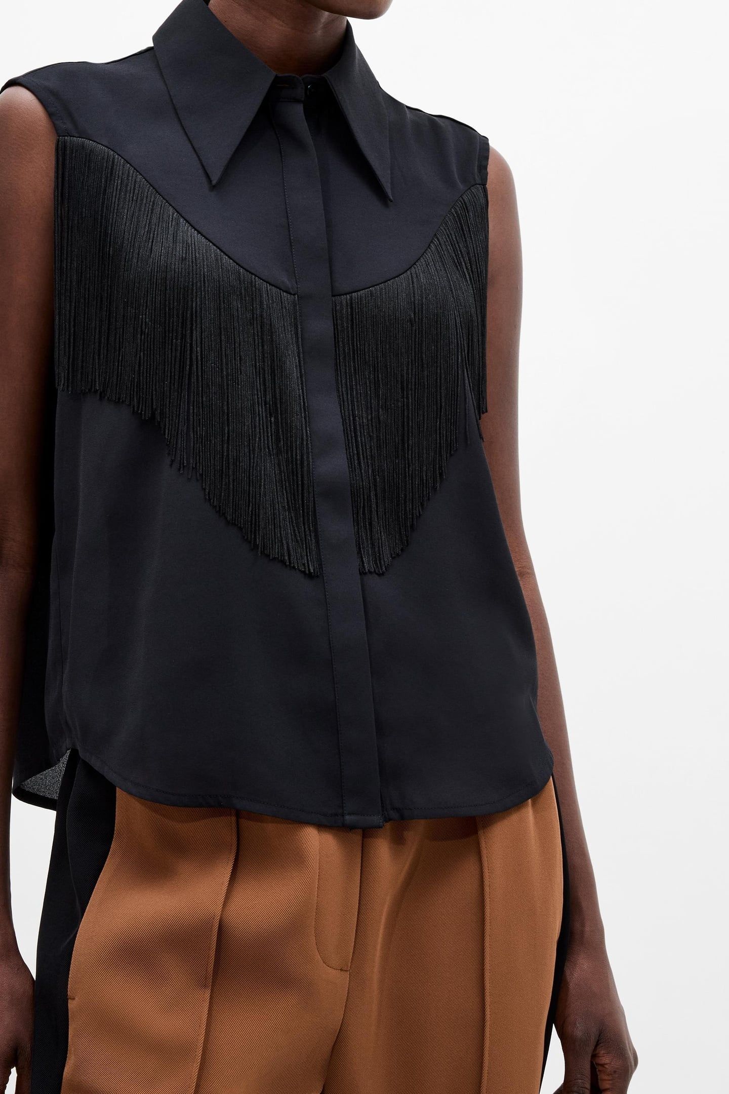 MILA SLVLSS FRINGED TOP BLACK 1